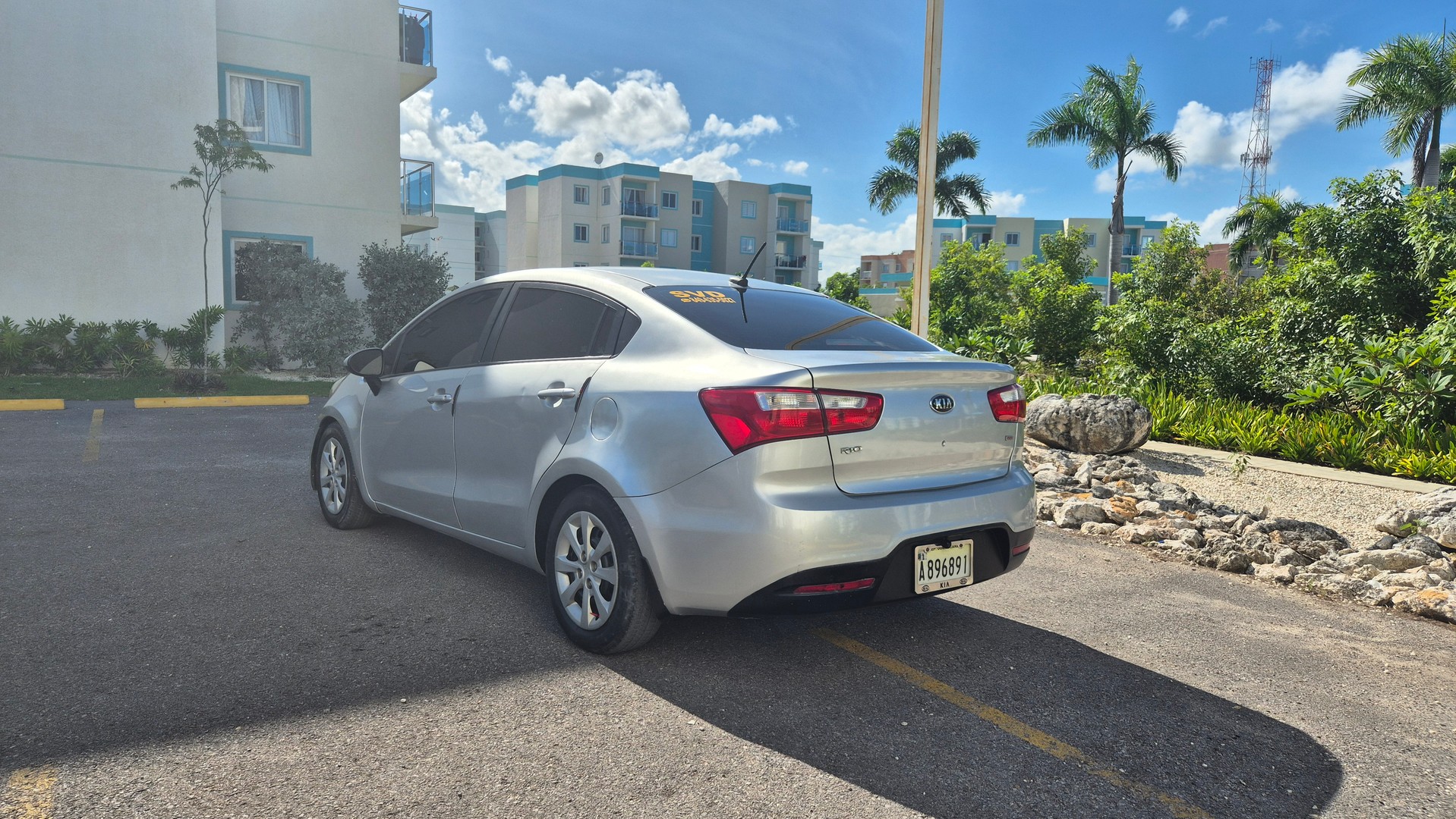 carros - Kia Rio 2015 Americano de Gasolina 3