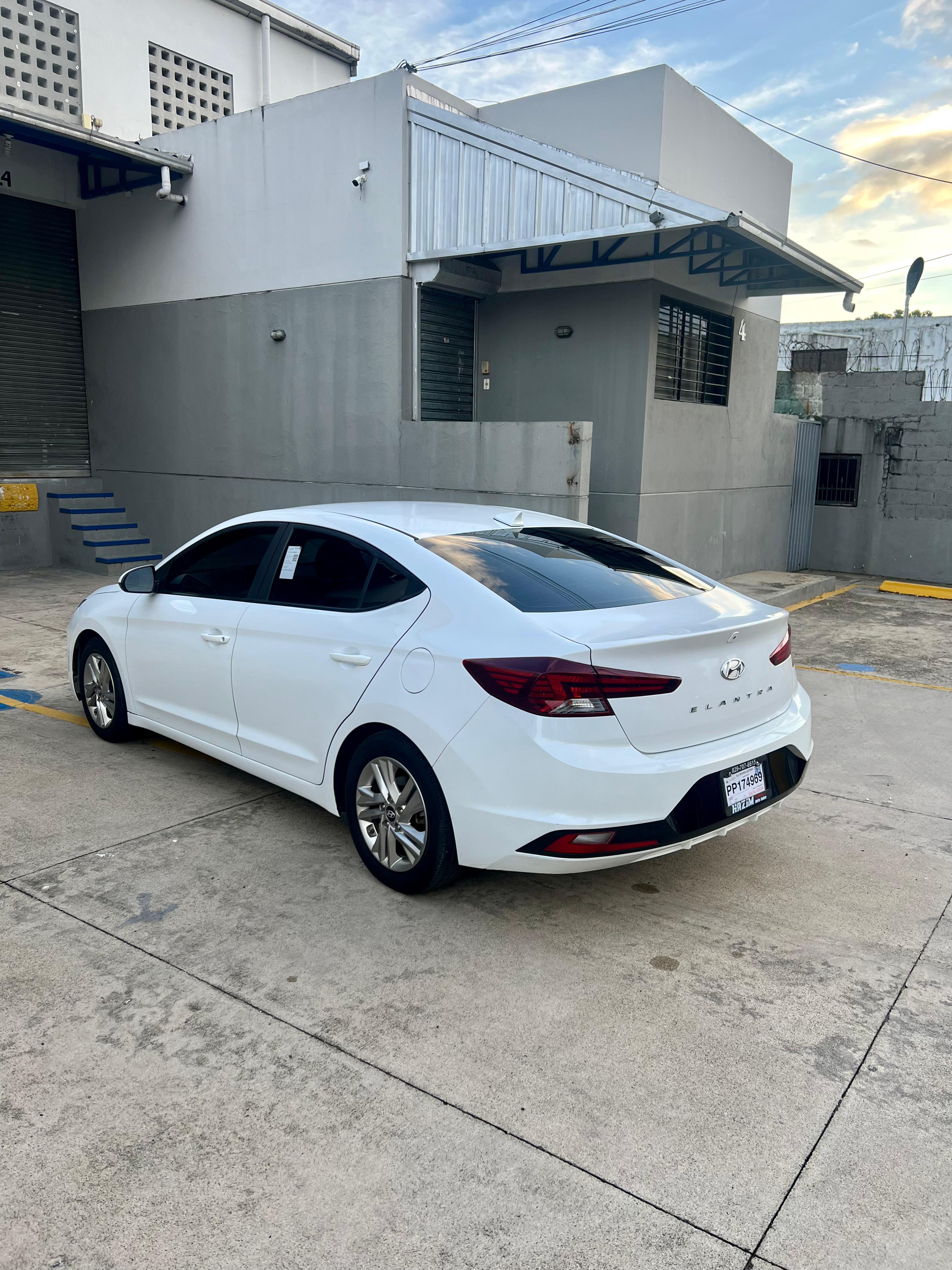 carros - hiunday elantra value 2019 2