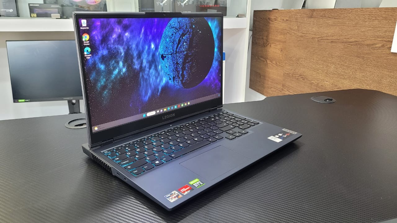 computadoras y laptops - LAPTOP LENOVO LEGION 5 15, AMD RYZEN 7 5800H. / 8GB RAM   1