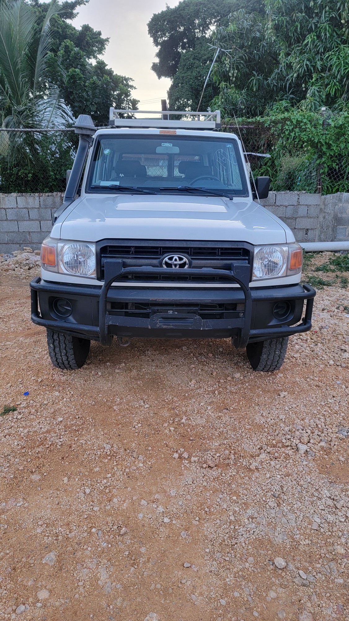 jeepetas y camionetas - TOYOTA LAND CRUISER 2014