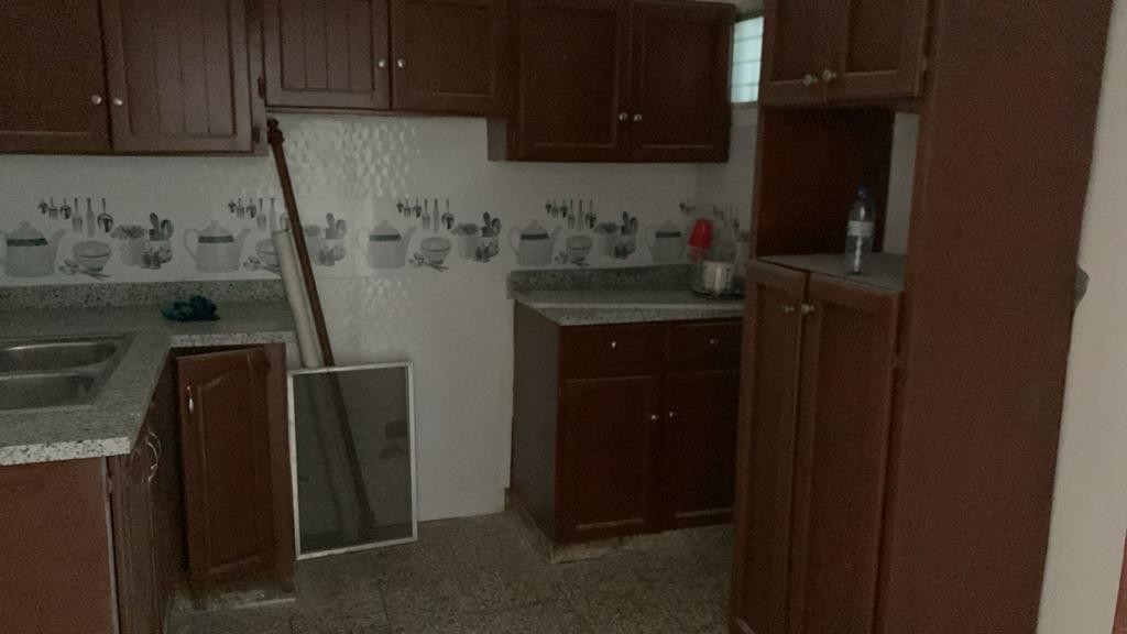 apartamentos - Alquilo apto vacio de 2 hab, 2 baño, balcon integrado, sala, comedor, area de la 3