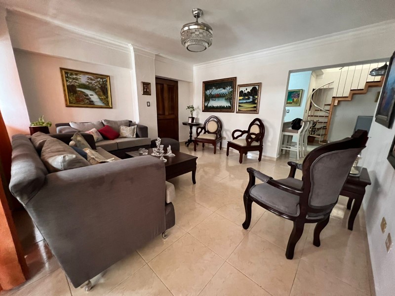 penthouses - Vendo Apartamento en el Millon 7