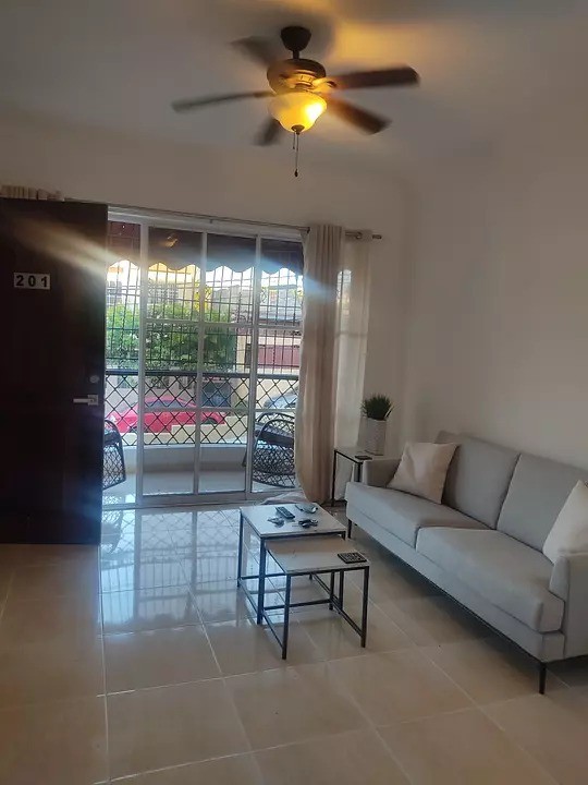 apartamentos - 🚨Alquilo en Villa Aura. AMUEBLADO2 hab.2 BañoCocinaSala2do Piso BALCONP 7