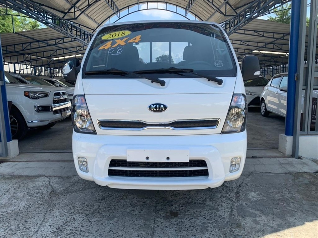 jeepetas y camionetas - 2018 Kia bongo 4x4 Diesel  3