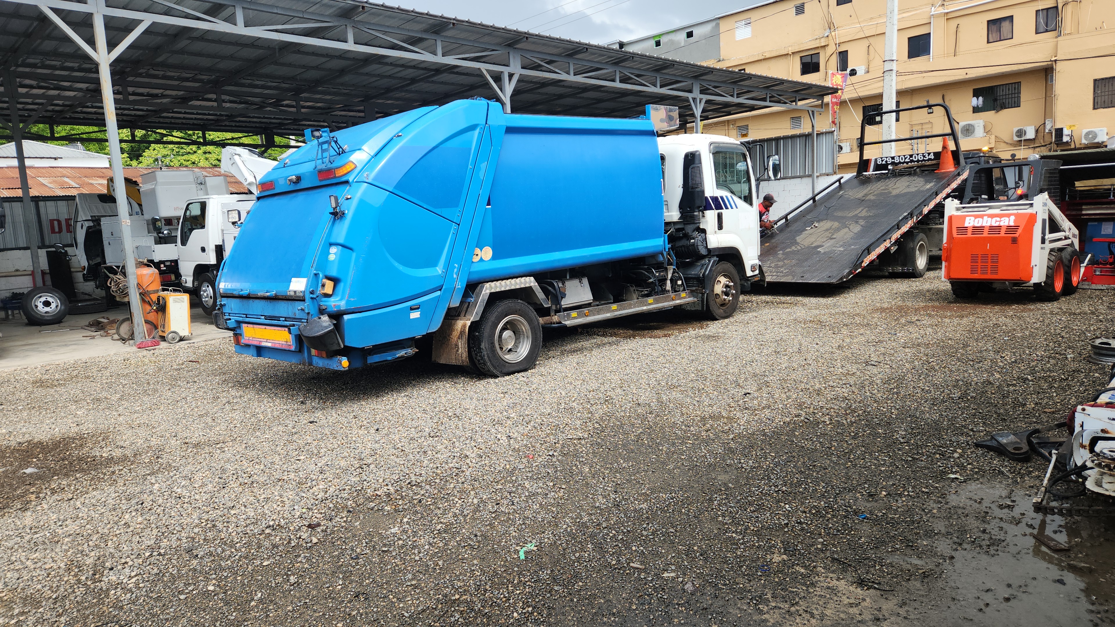 otros vehiculos - camión volteo de 20 metro nuevo y compactador de basura recién importados.  1