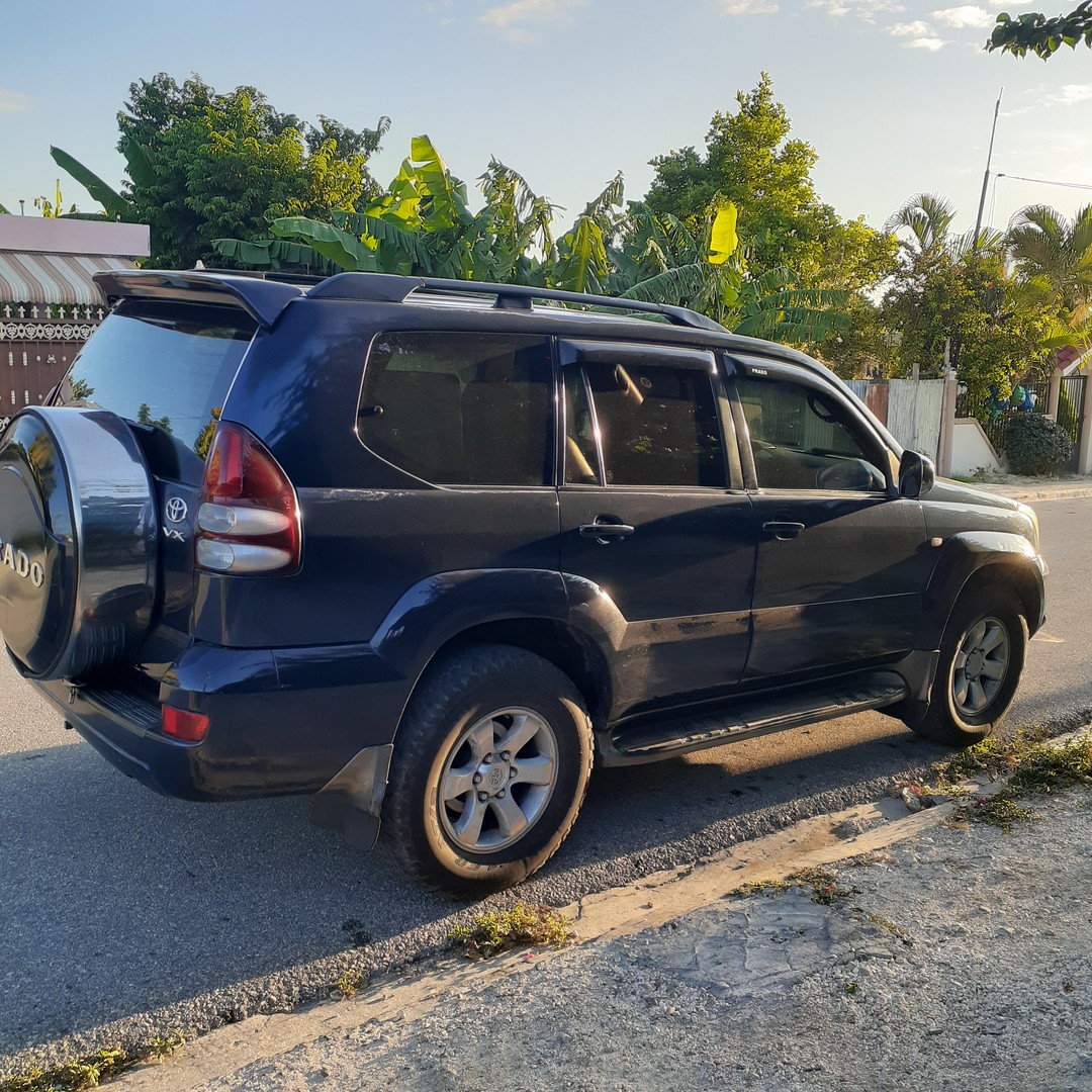 jeepetas y camionetas - Toyota Land Cruiser Prado 2005 3