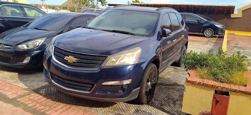 jeepetas y camionetas - CHEVROLET TRAVERSE 1