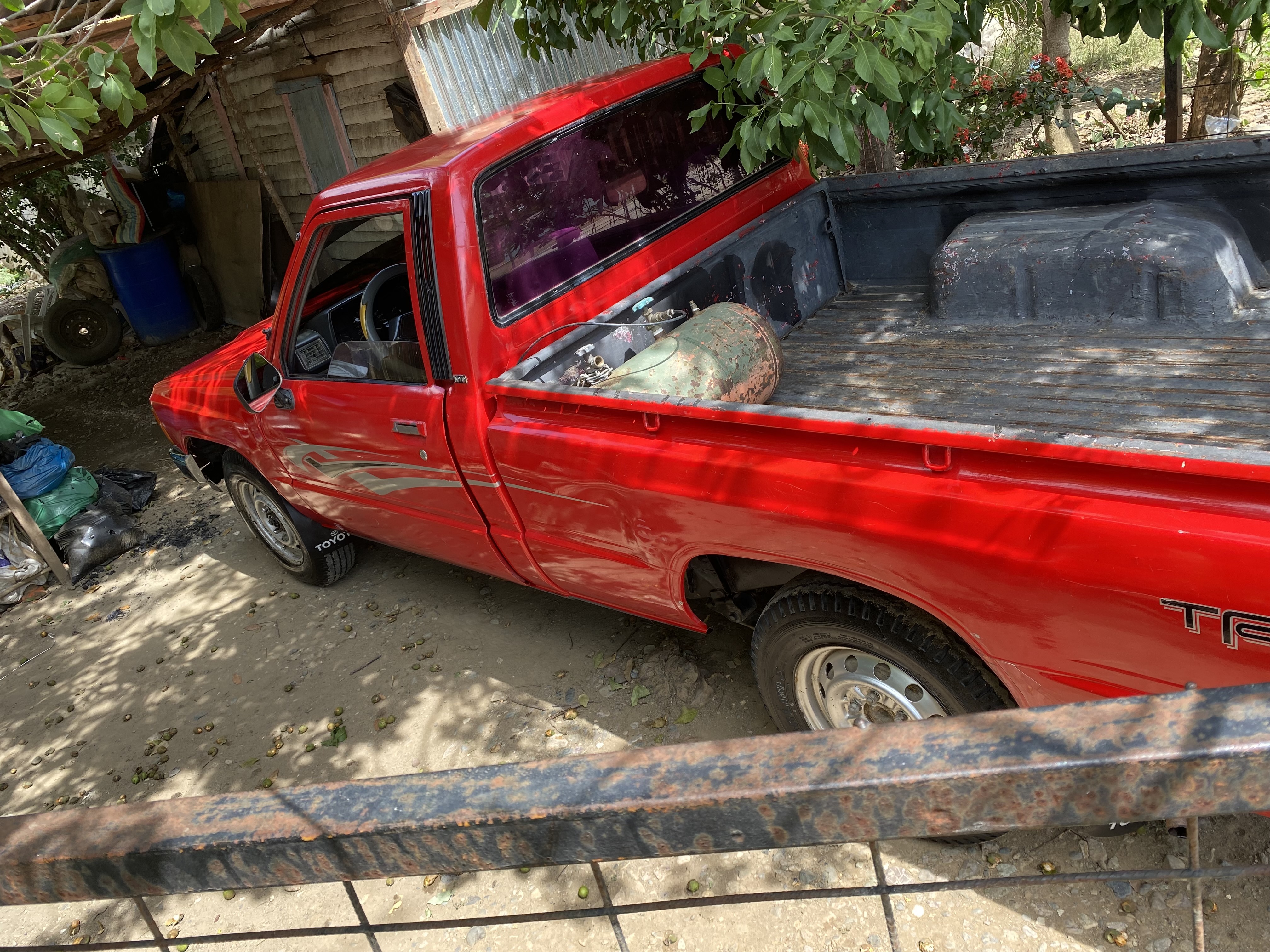 jeepetas y camionetas - Toyota Hilux 1987 0