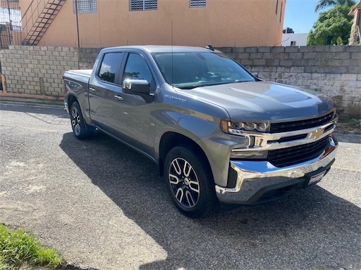 jeepetas y camionetas - Cheverolet silverado 2021 3