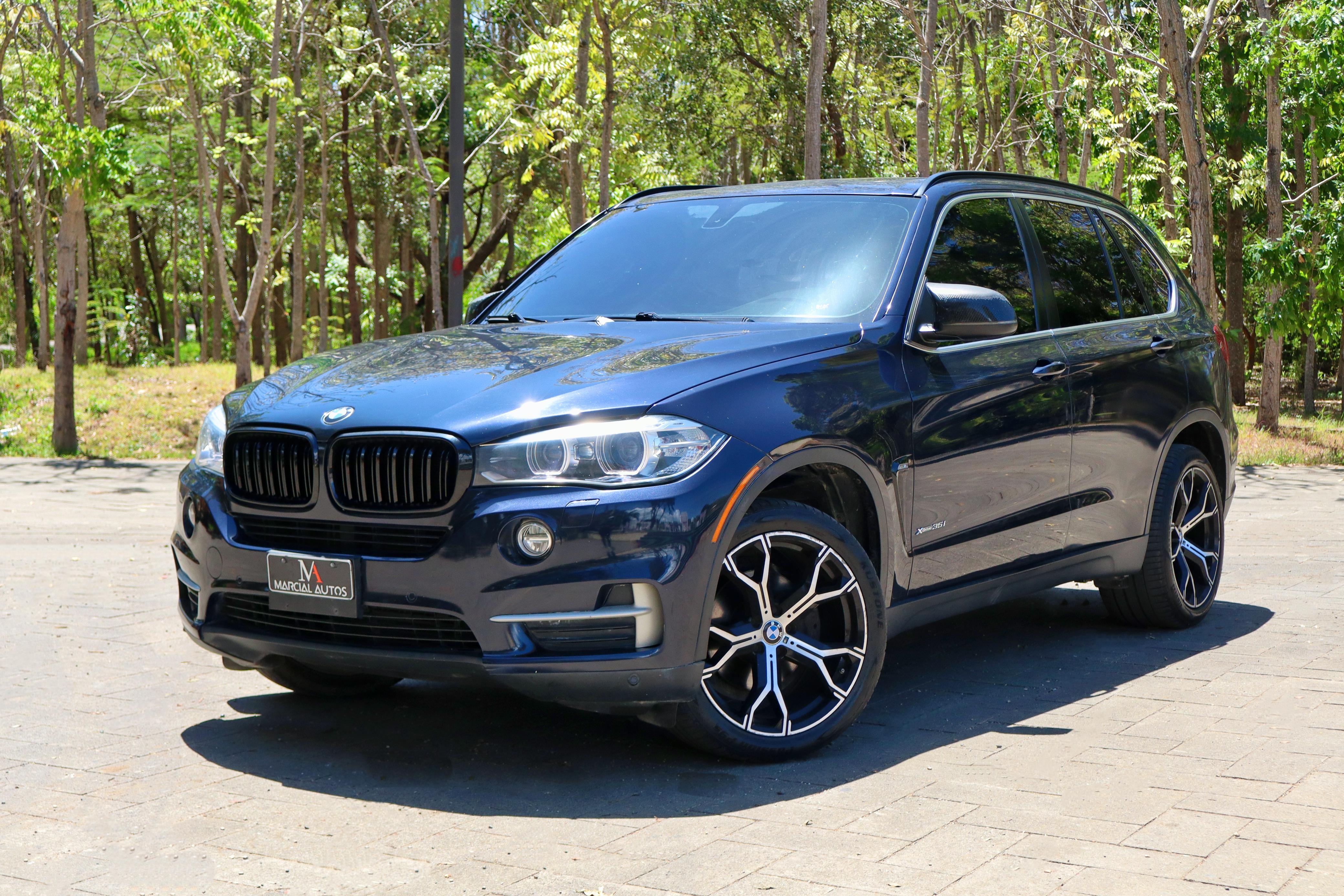 jeepetas y camionetas - Montate en esta impecable BMW X5 2016 excelente condiciones  2