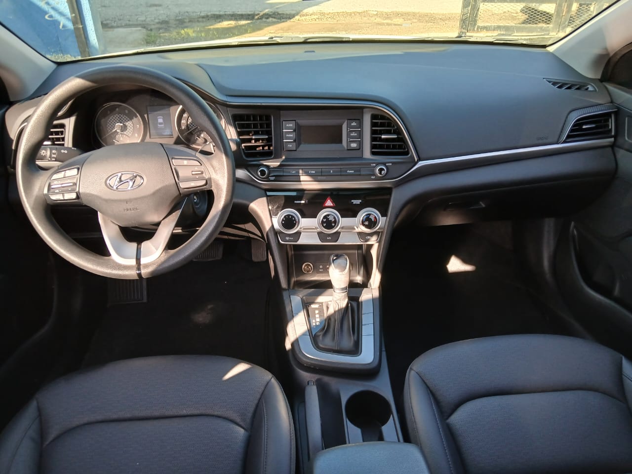 carros - VENDO HYUNDAI AVANTE 2020 INICIAL 150,000 FINANCIA 8