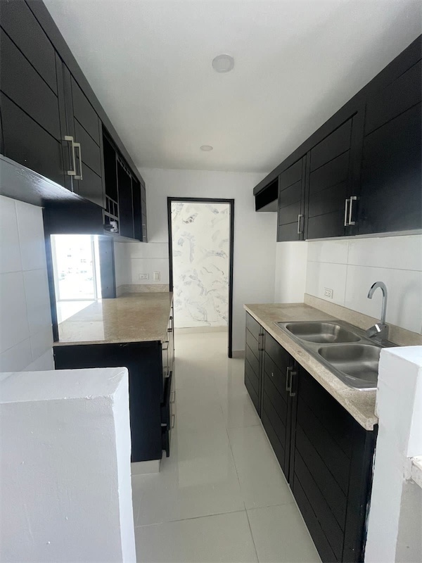 apartamentos - Venta de apartamento en la autopista de san Isidro las cayenas 4to nivel 8