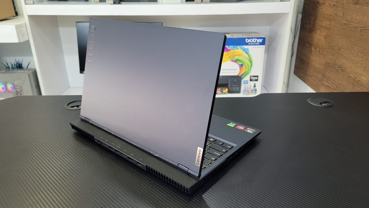 computadoras y laptops - LAPTOP LENOVO LEGION 5 15, AMD RYZEN 7 5800H. / 8GB RAM   3