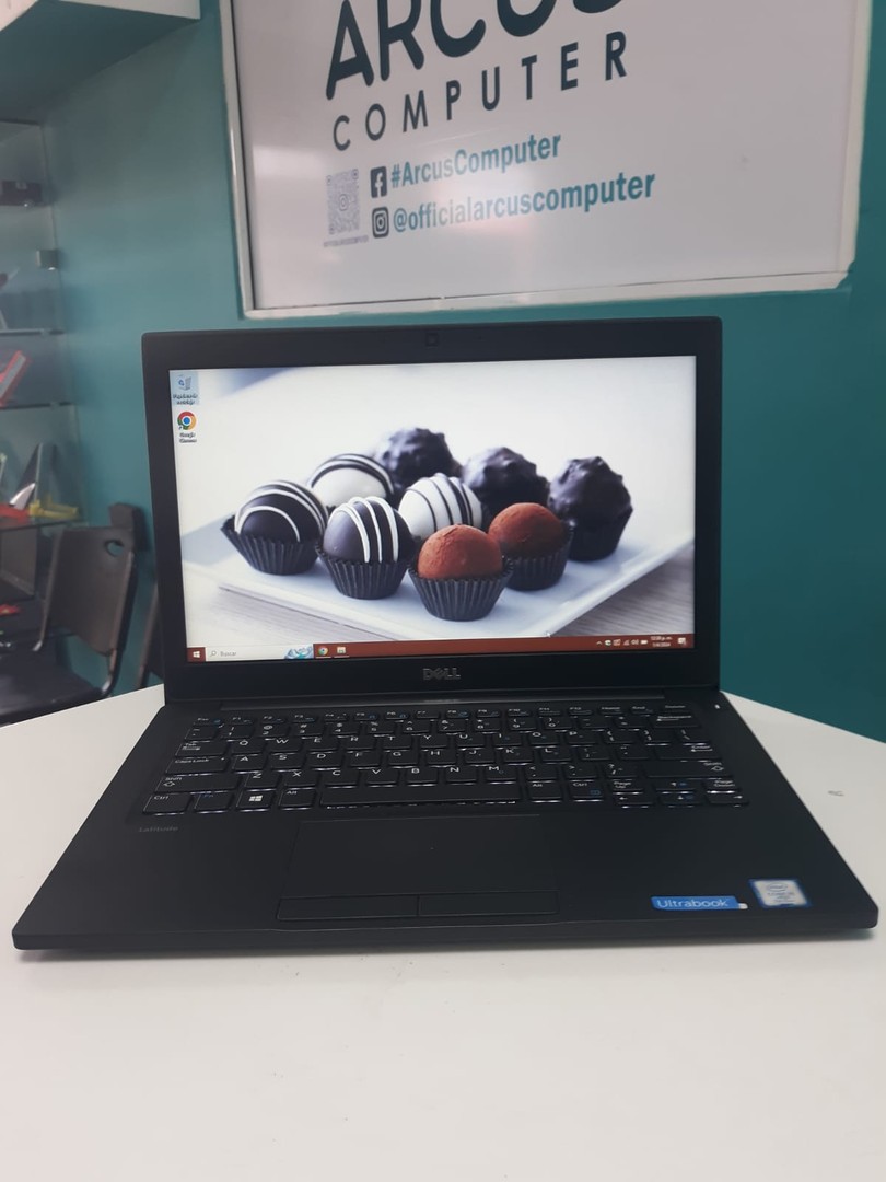 computadoras y laptops - Laptop, Dell Latitude 7280 / 7th Gen, Intel Core i5 / 16GB DDR4 / 256GB SSD

- P 0