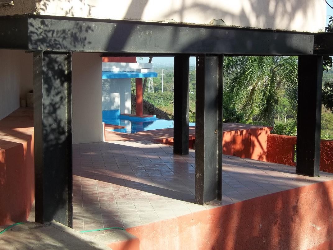 solares y terrenos - Solar en el Cafe de Herrrea con Casa tipo Vacacional con aguacate y piscina 3