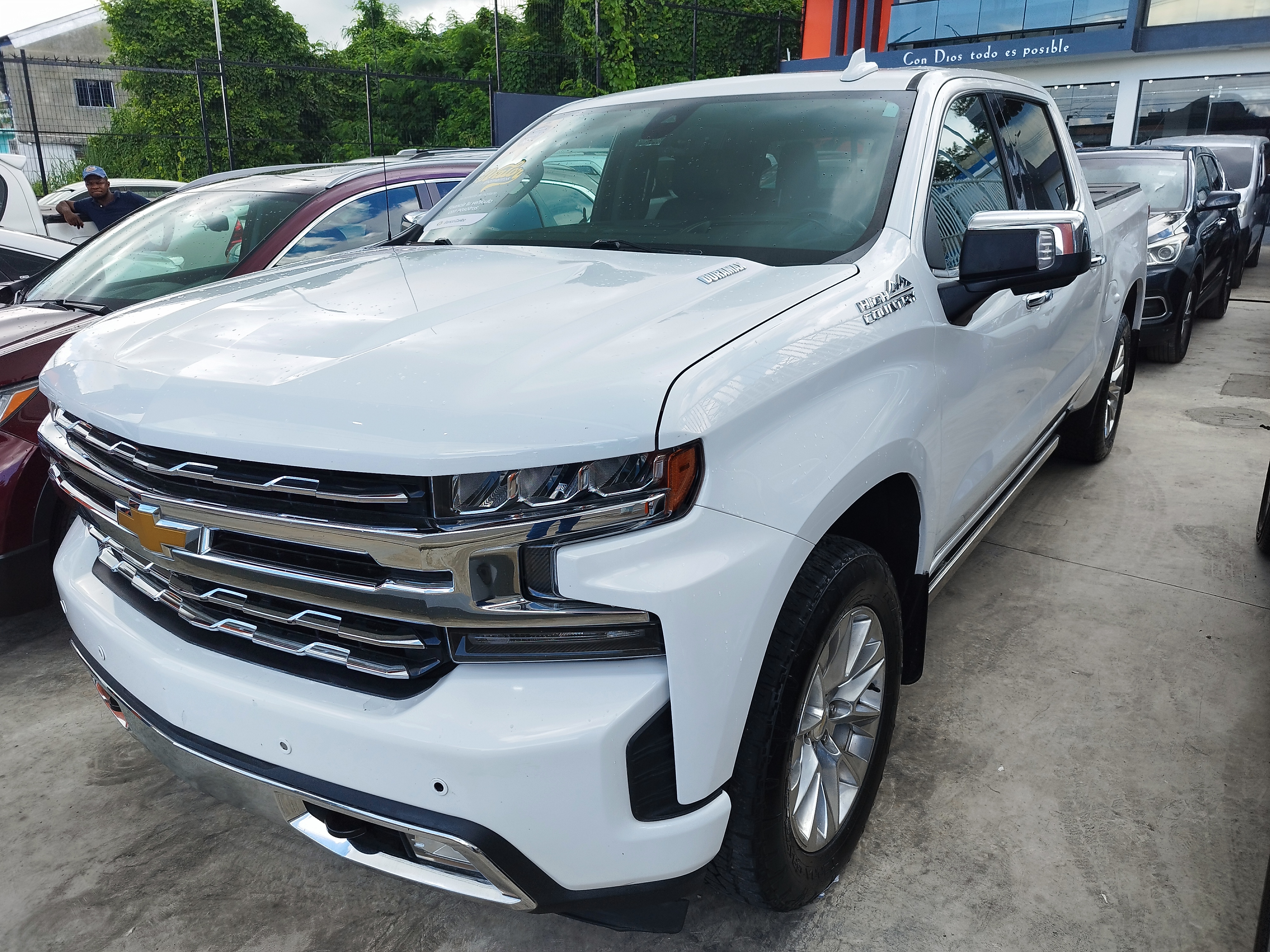 jeepetas y camionetas - 2020 Chevrolet Silverado Diesel  9