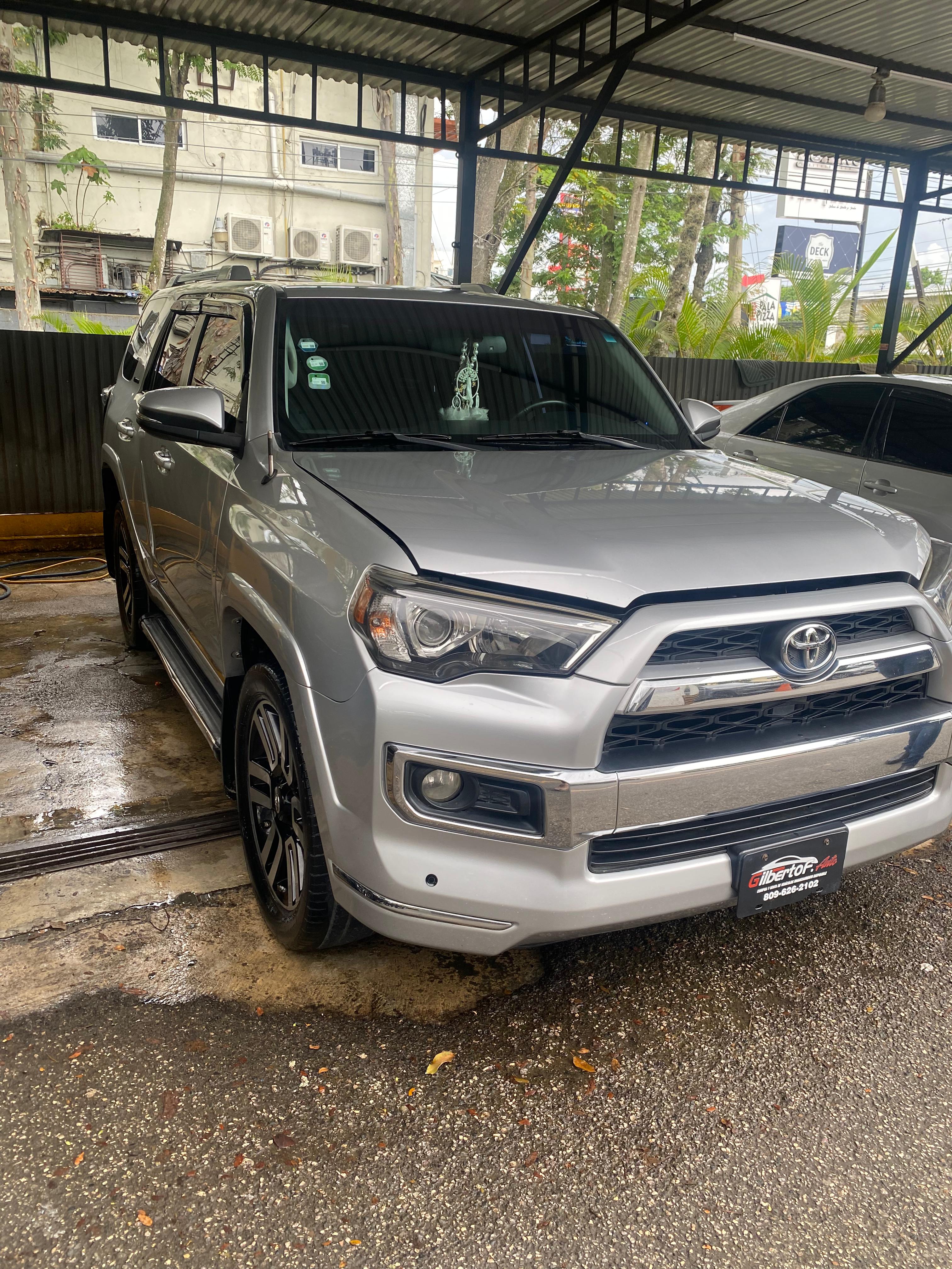 jeepetas y camionetas - Toyota 4runner limited 2013 3