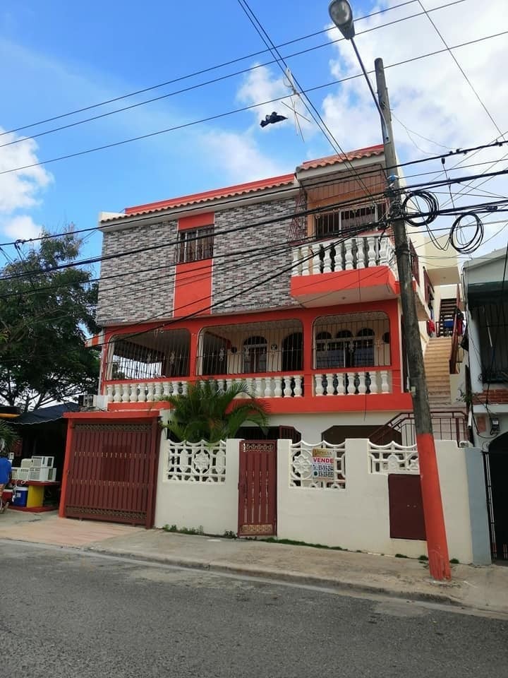 casas - !!SE VENDE!!! Rentable edificio de apartamentos en zona de muy buena demanda de 