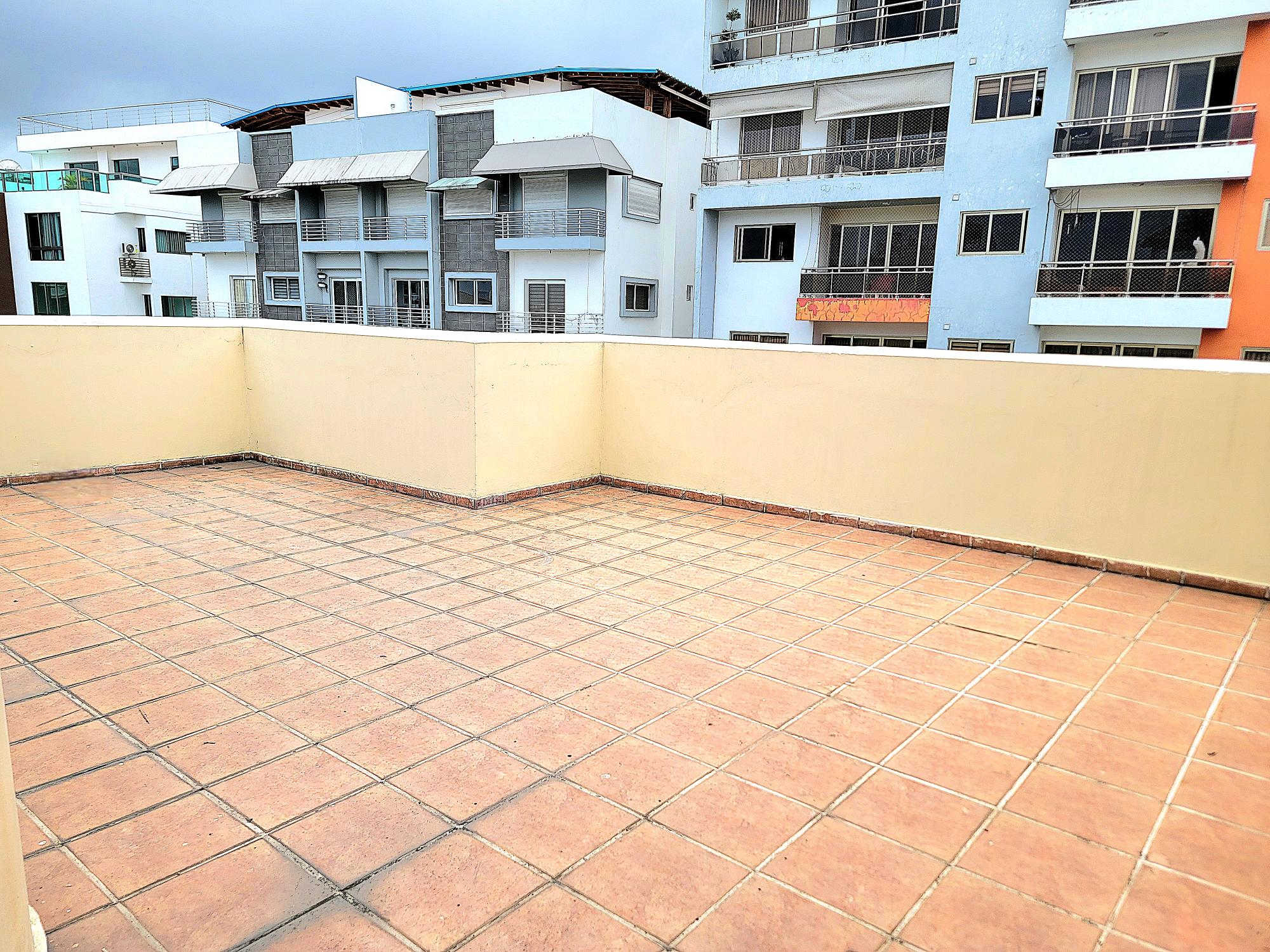 apartamentos - EXCELENTE PH EN VENTA MIRADOR NORTE 2