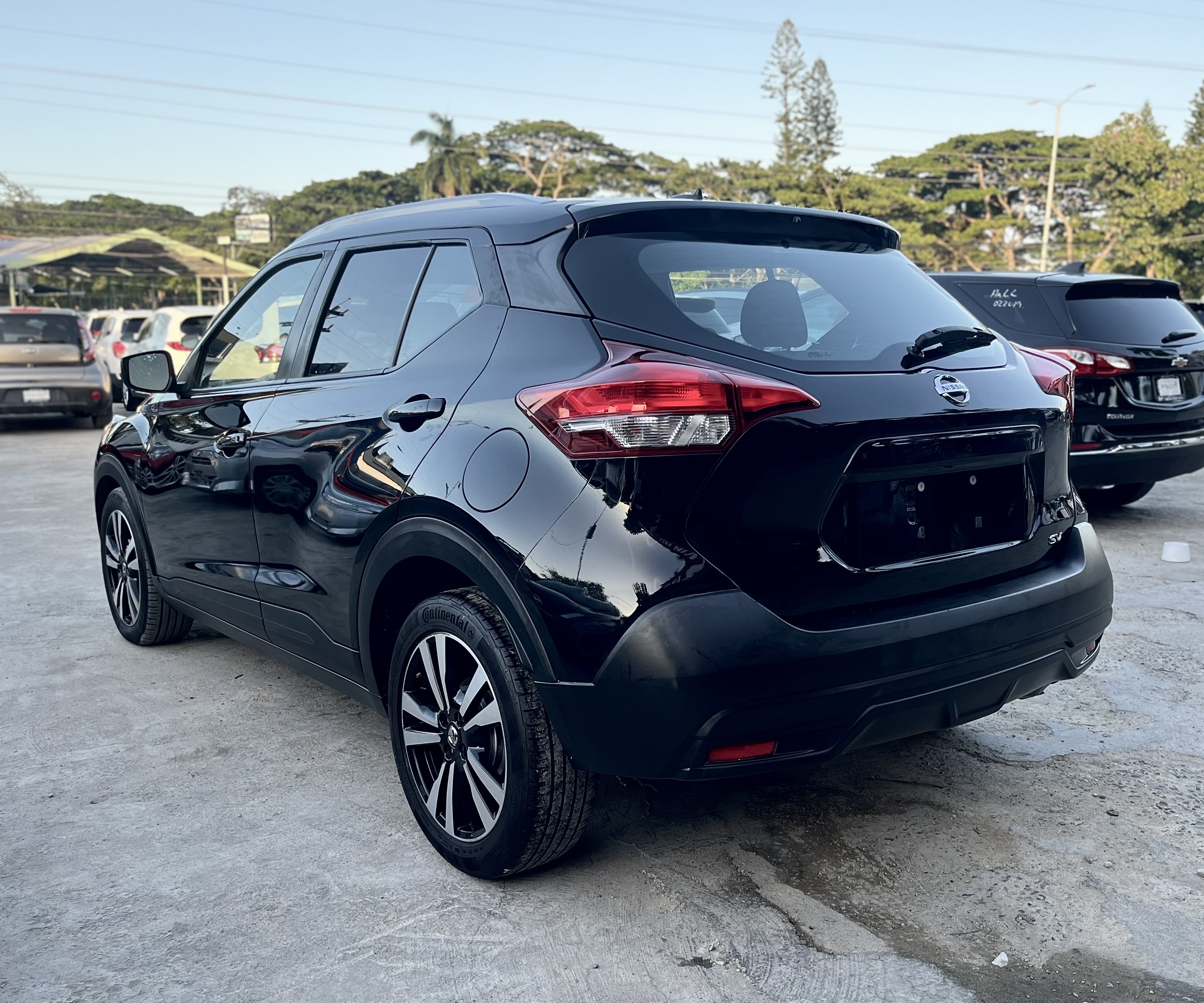 jeepetas y camionetas - Nissan kicks 2019 SV - Clean carfax
 3