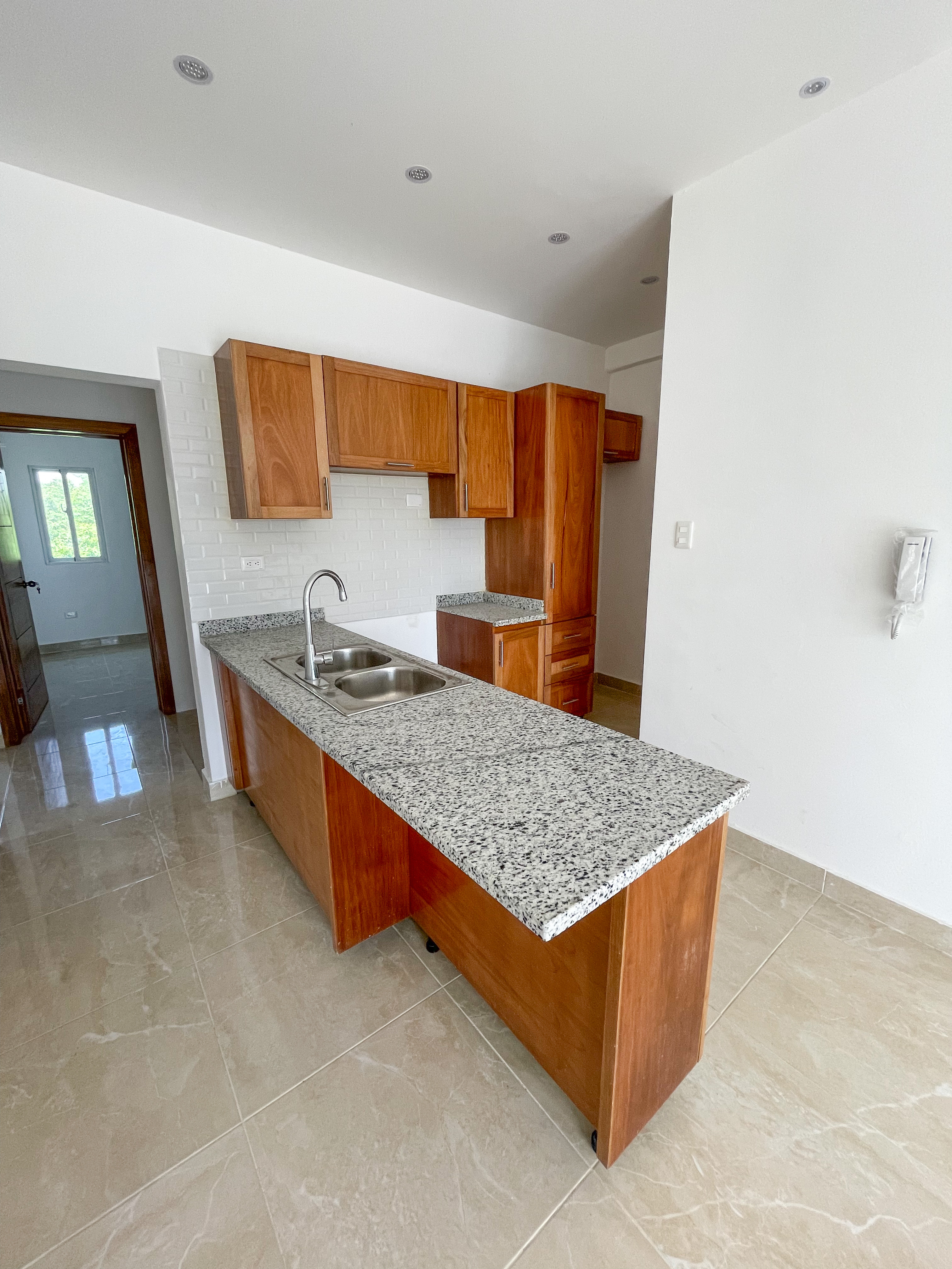 apartamentos - Apartamento en venta, 2do piso con terraza, moderno, San Isidro 3