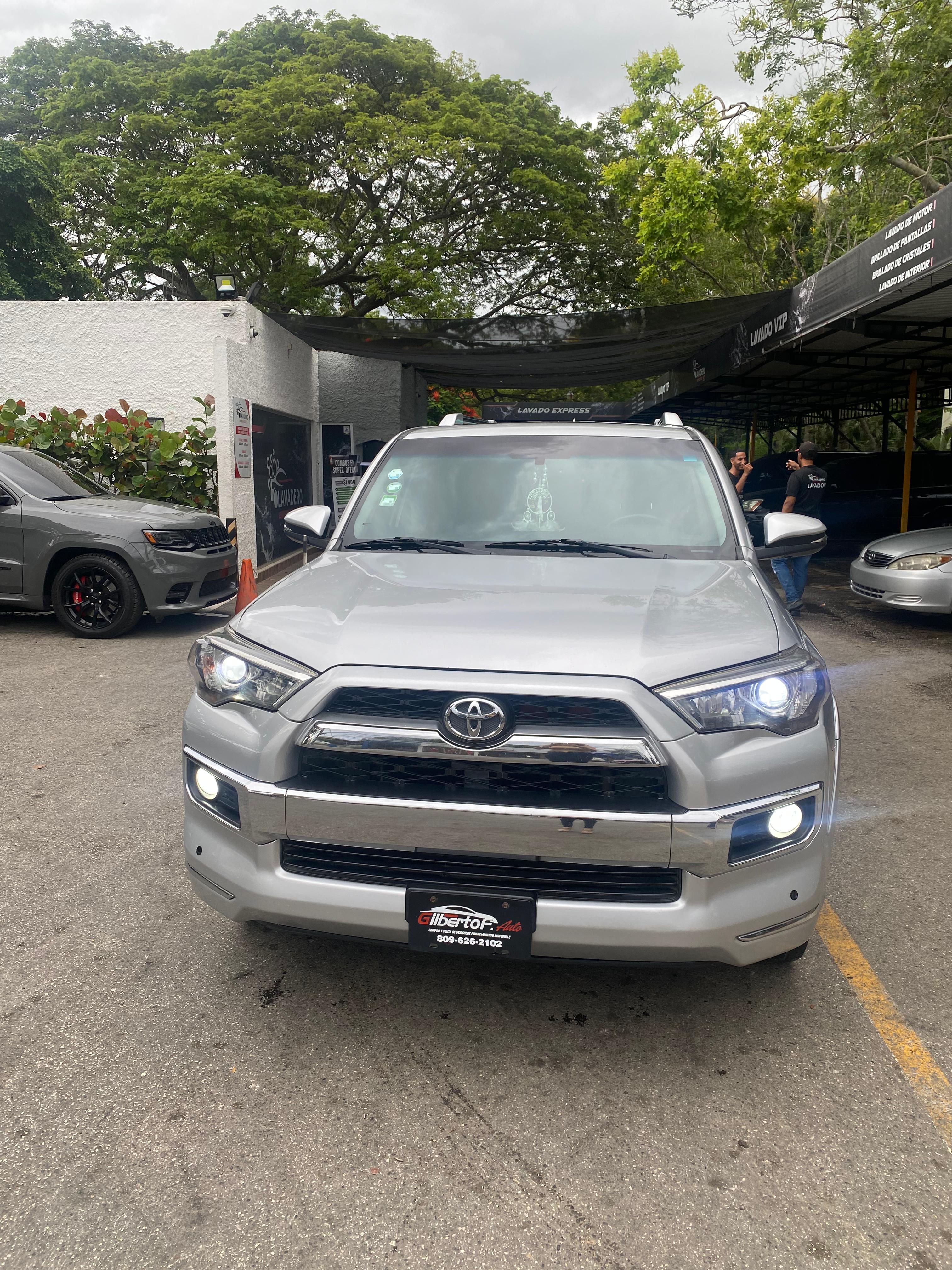 jeepetas y camionetas - Toyota 4runner limited 2013 5