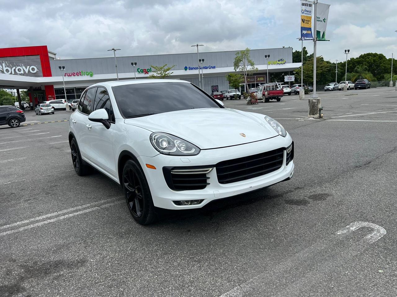 jeepetas y camionetas - Porsche cayenne 2017 impecable 