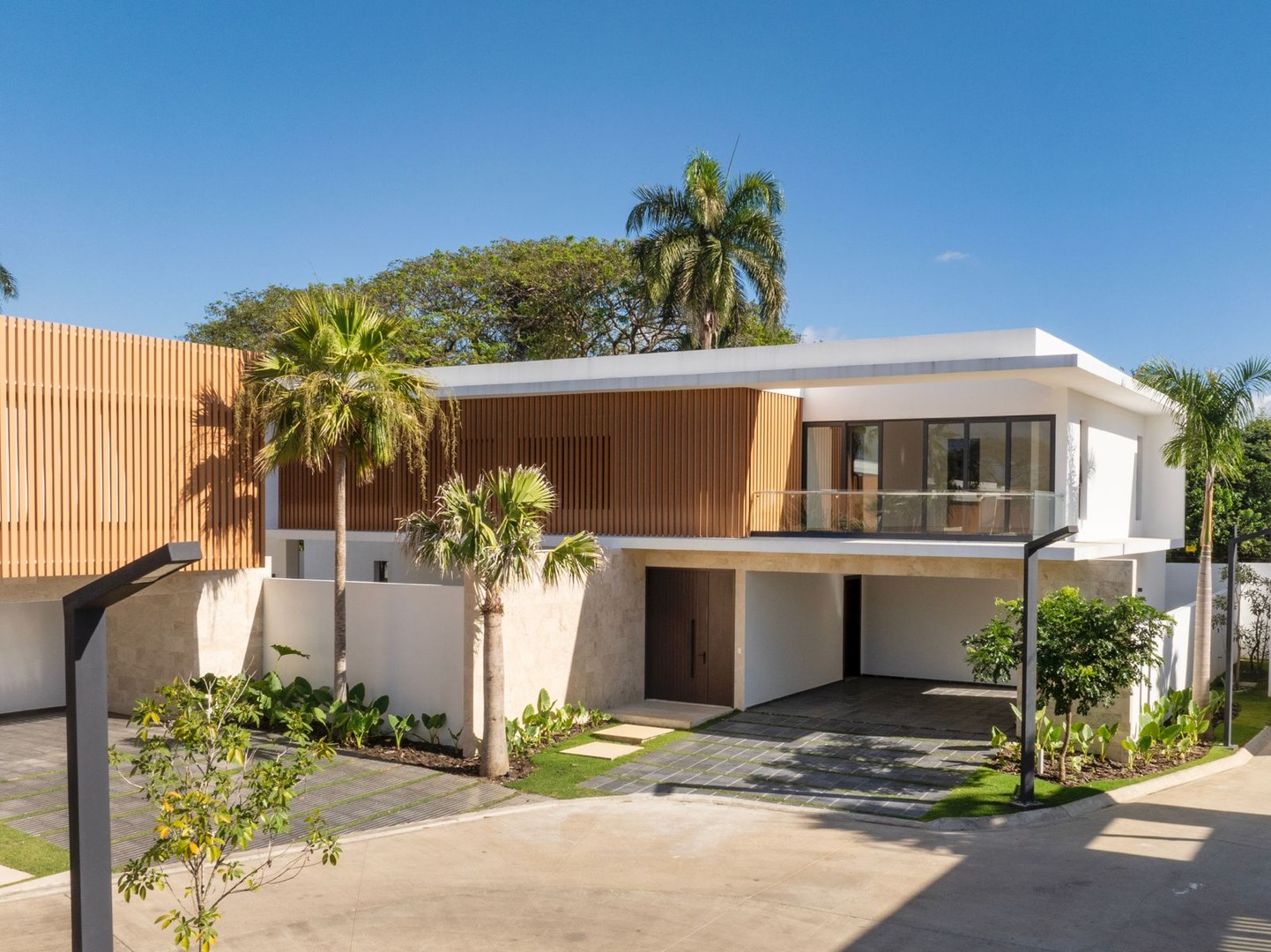 casas - EXCLUSIVA CASA EN PROYECTO CERRADO.