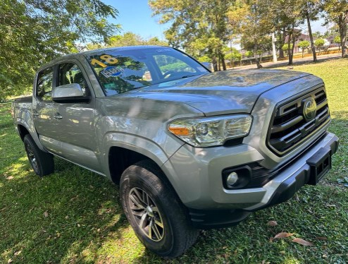 jeepetas y camionetas - Toyota tacoma 2018 3