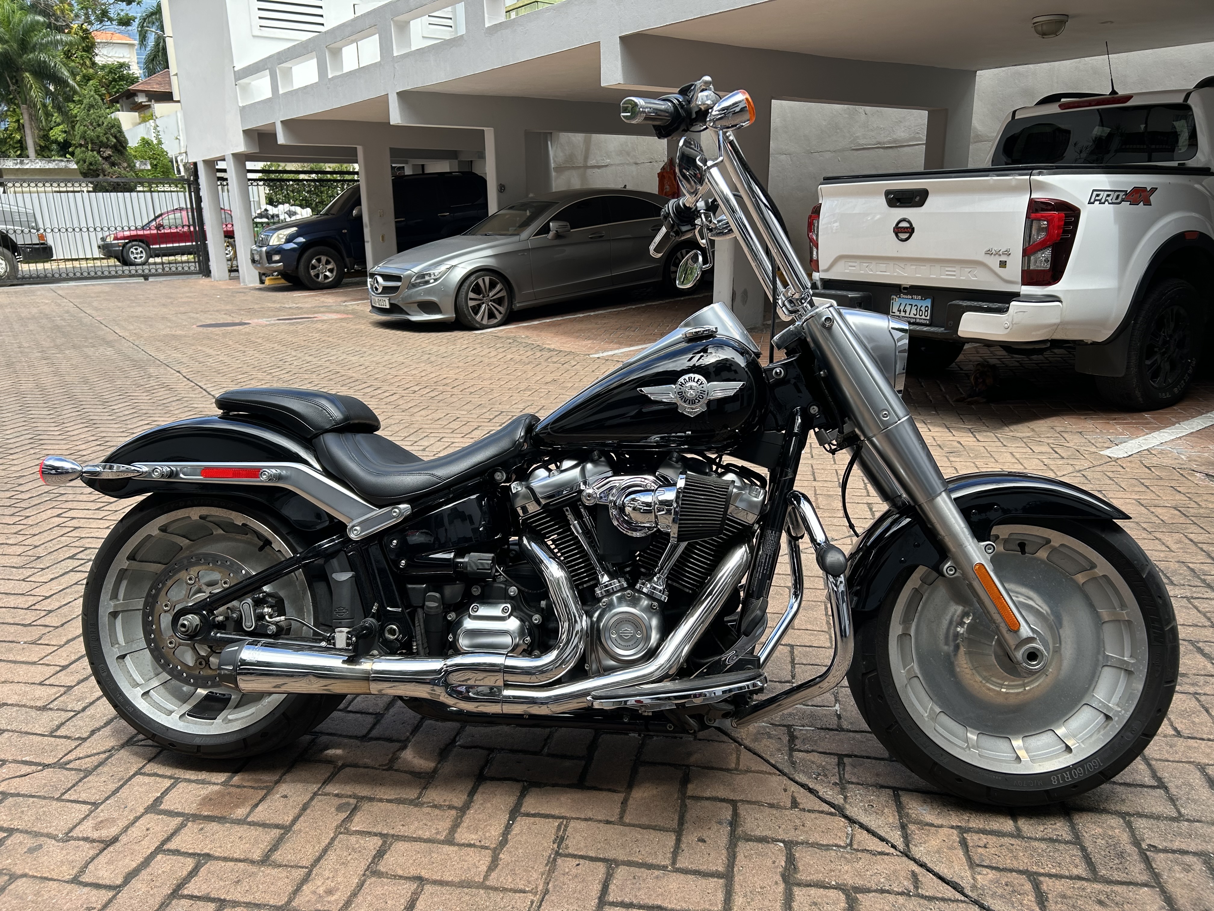 motores y pasolas - Harley Davidson Fat Boy 114 año 2019 3