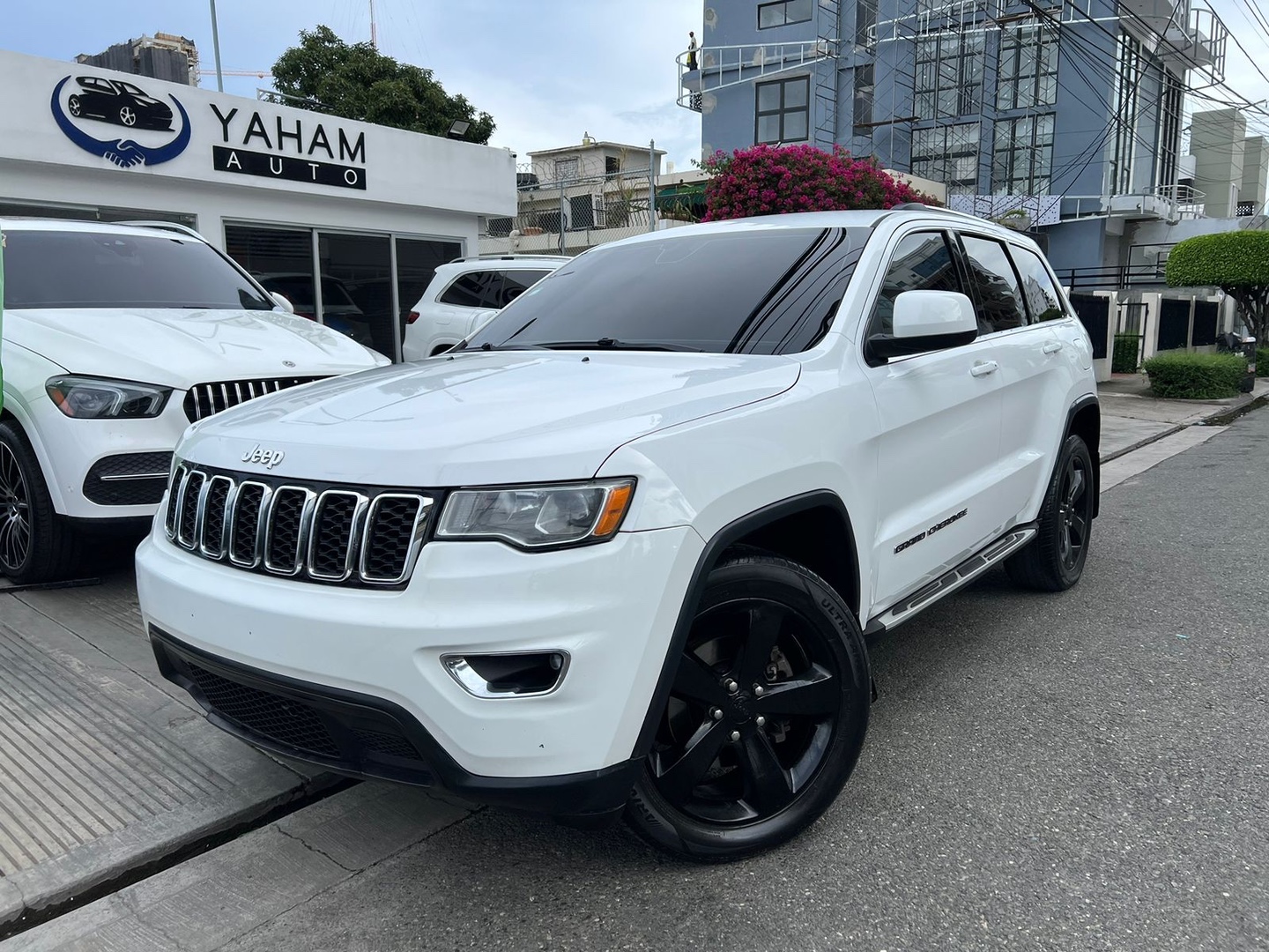 jeepetas y camionetas - Jeep Grand Cherokee 2017 0