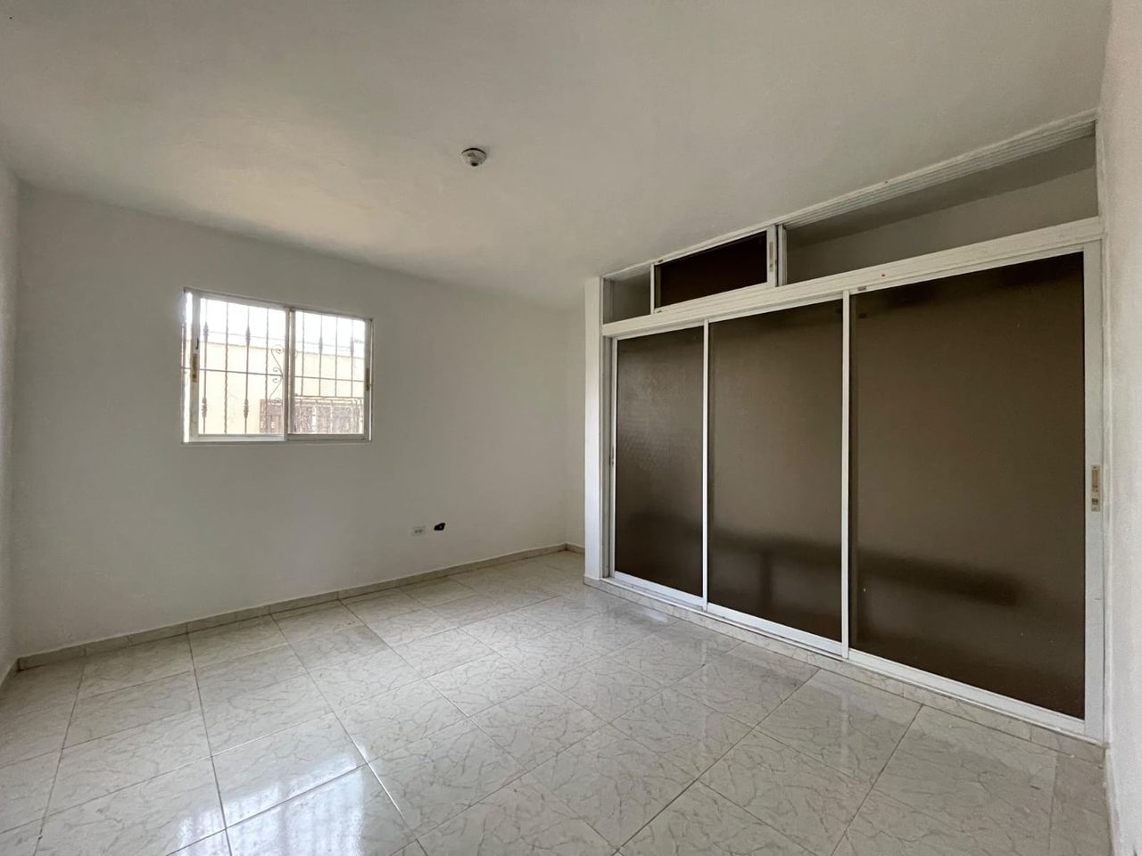 casas - CASA EN VENTA EN LOS ROSALES, STO. DGO. ESTE  8