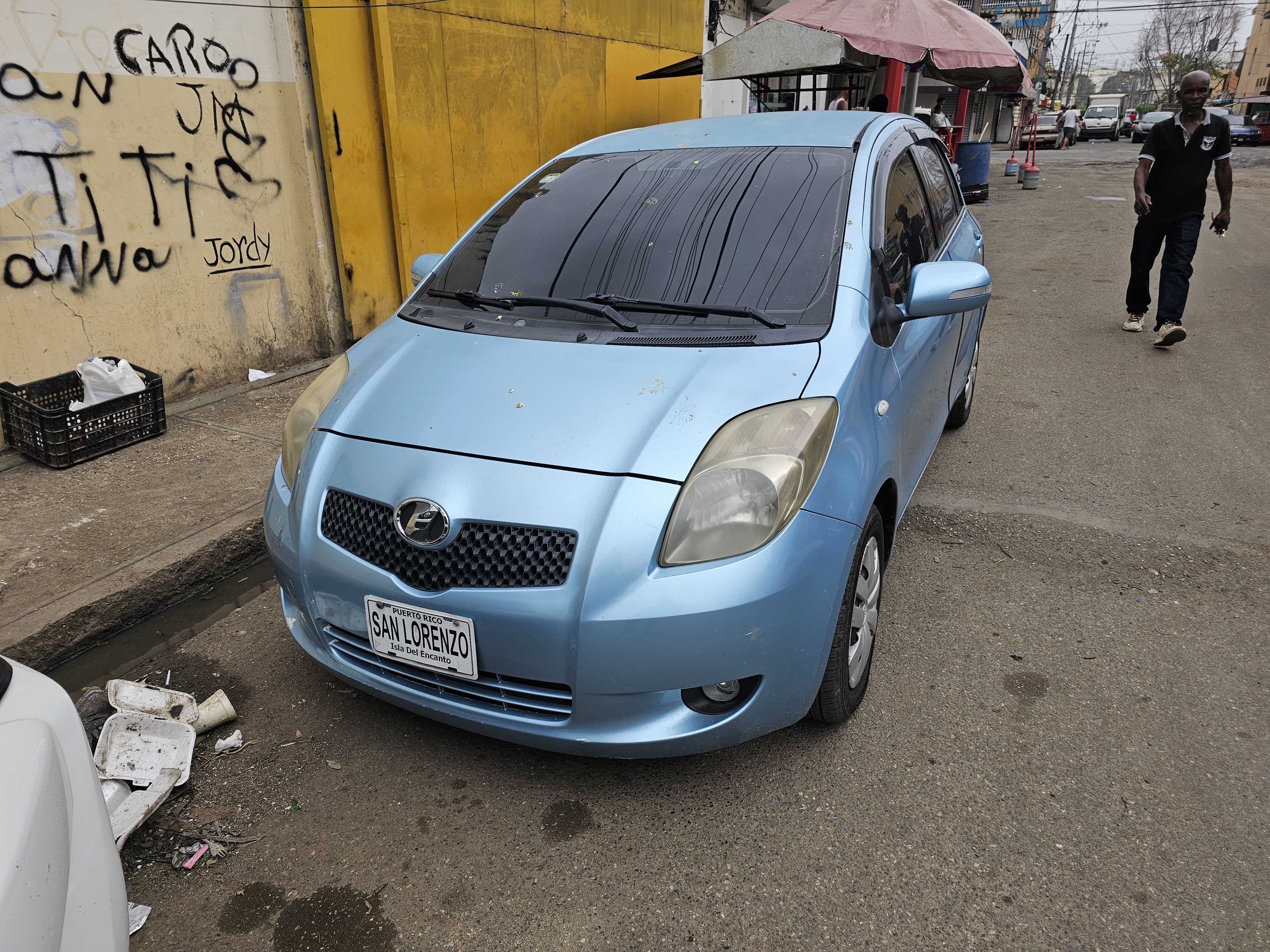 carros - Toyota vitz 2011 impecable 1