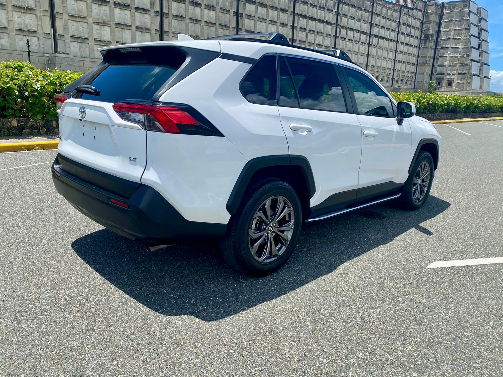 jeepetas y camionetas - Toyota Rav4 LE 19 Recien Importada 5