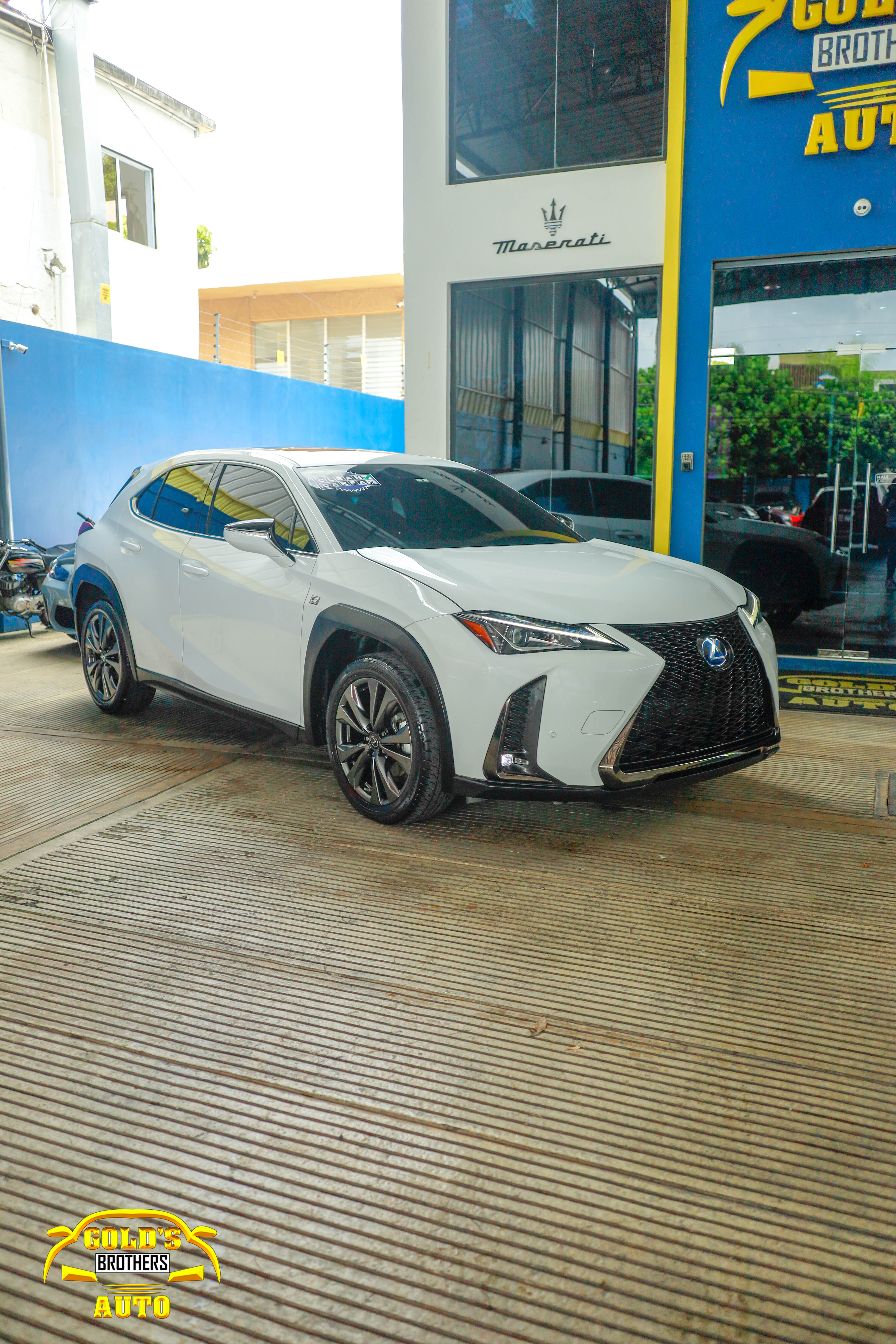 carros - Lexus UX 250h F-Sport 2022