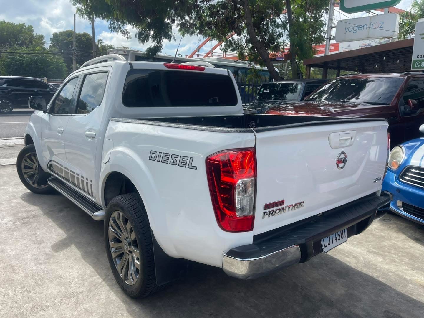 jeepetas y camionetas - NISSAN FRONTIER NP 300 2018 3