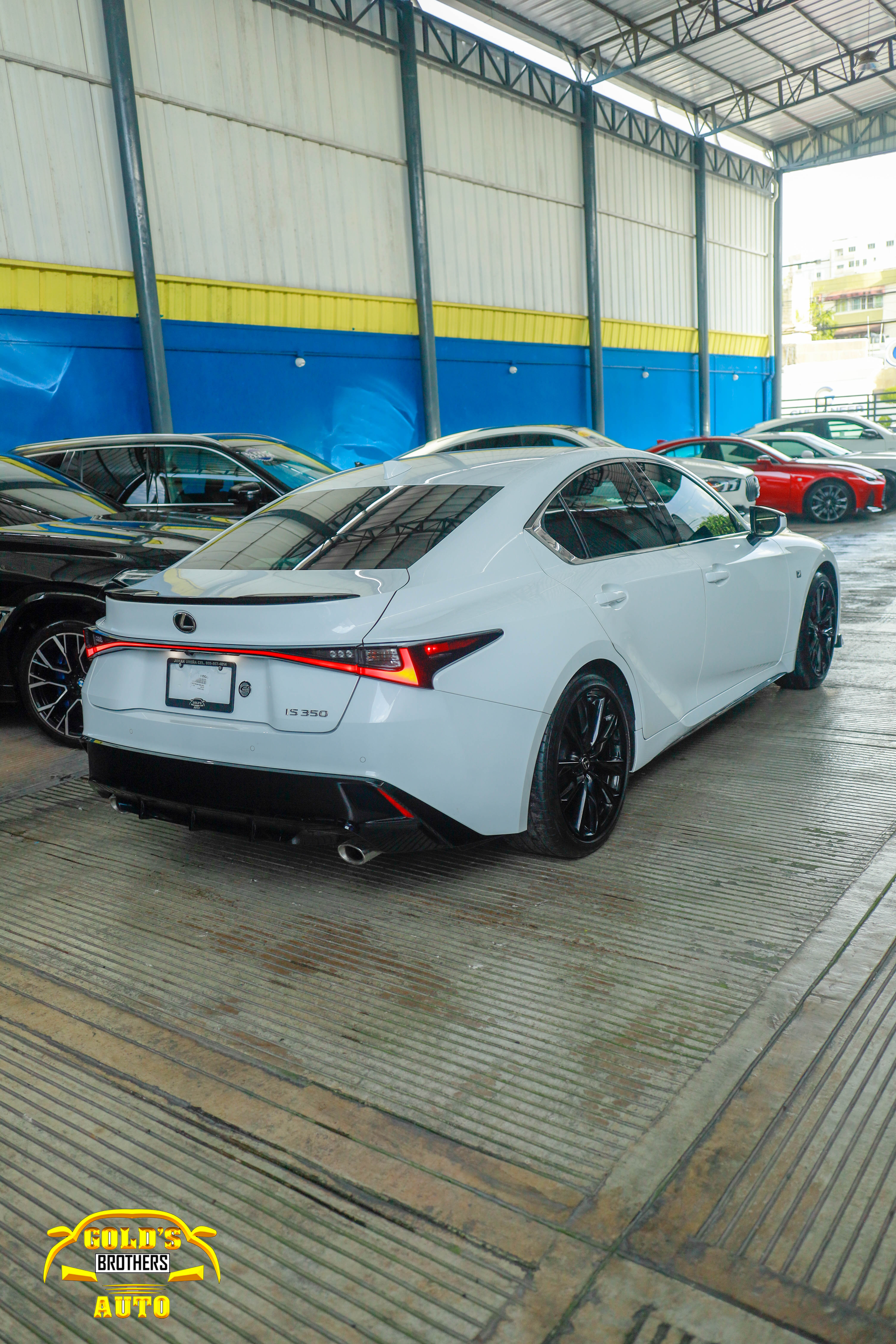 carros - Lexus IS350 F-Sport 2023 Recién Importado Clean  4