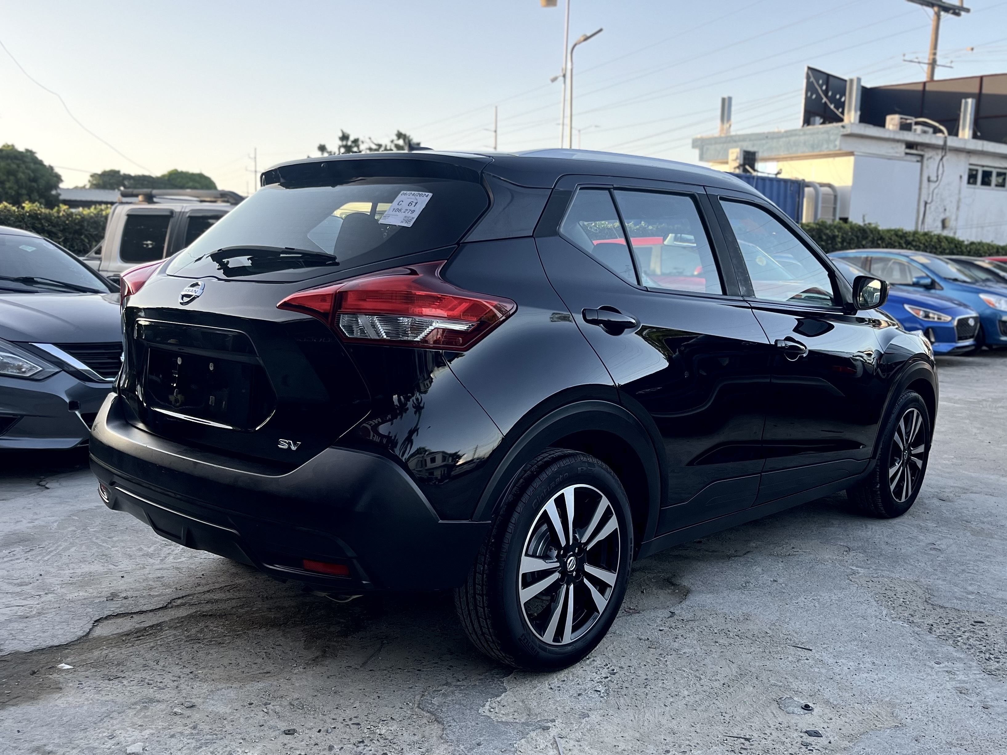 jeepetas y camionetas - Nissan kicks 2019 SV - Clean carfax
 4