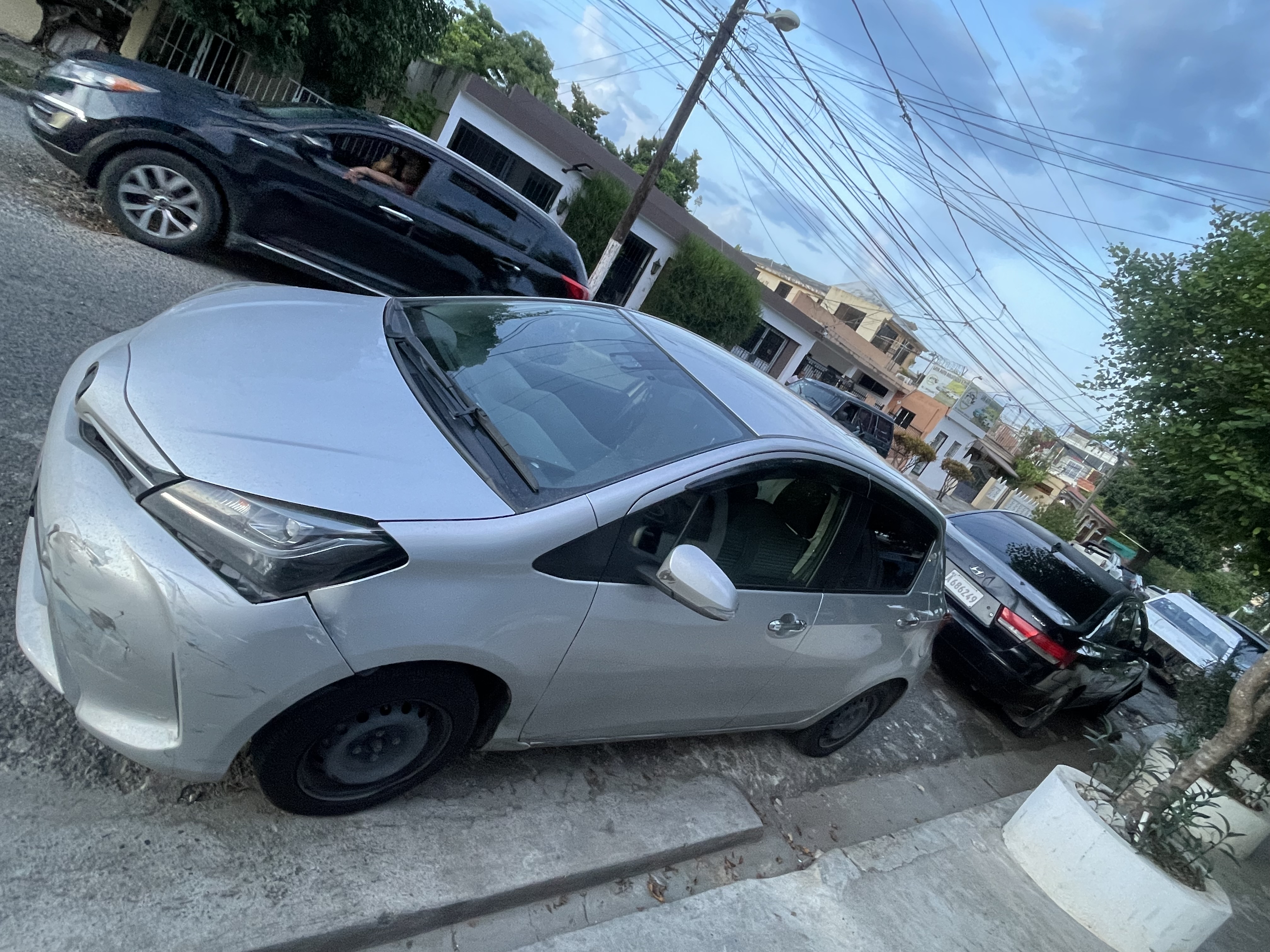 carros - Toyota Vitz 2017 Full 4