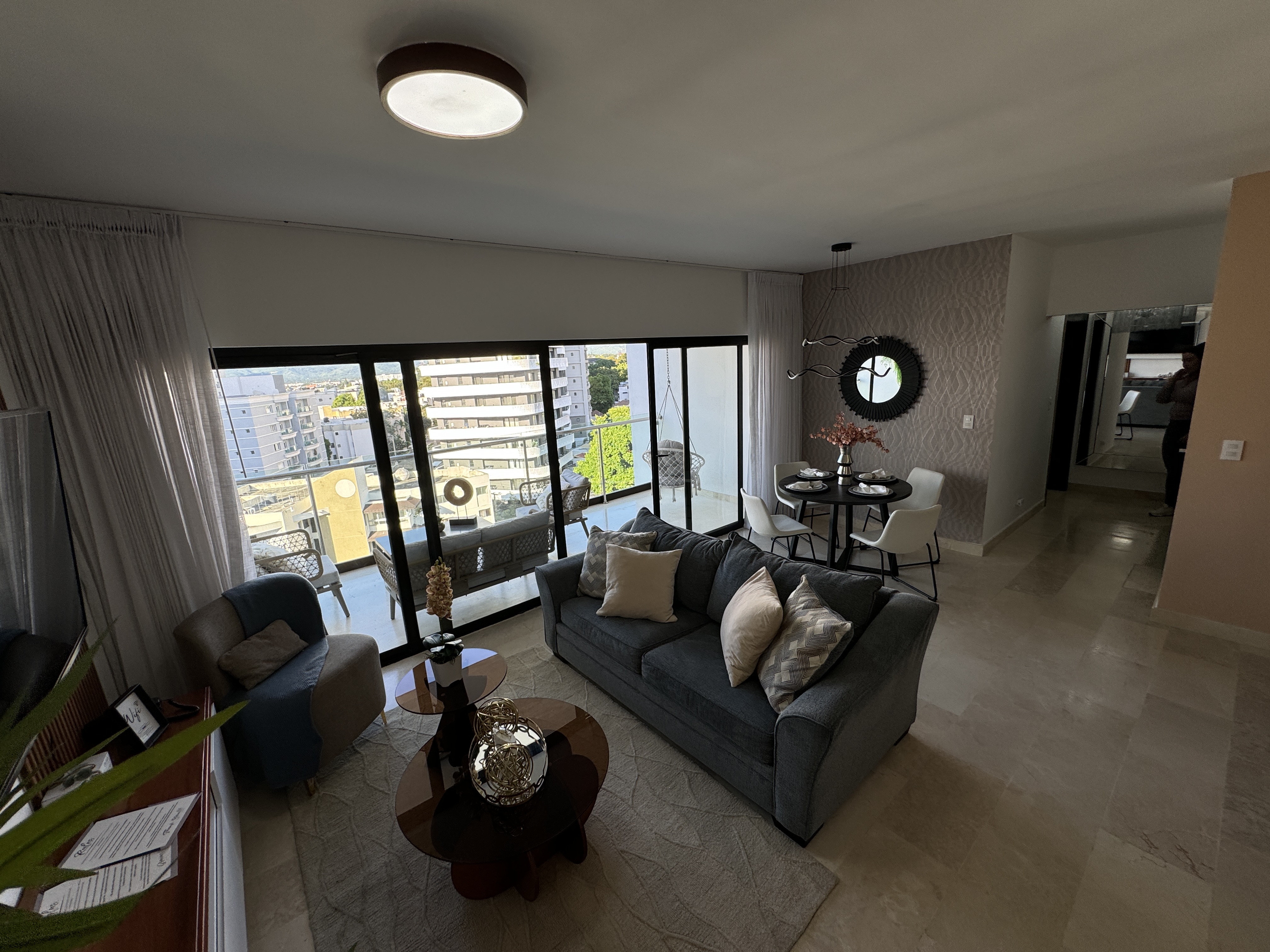 apartamentos - Oportunidad octavo piso amueblado en la trinitaria