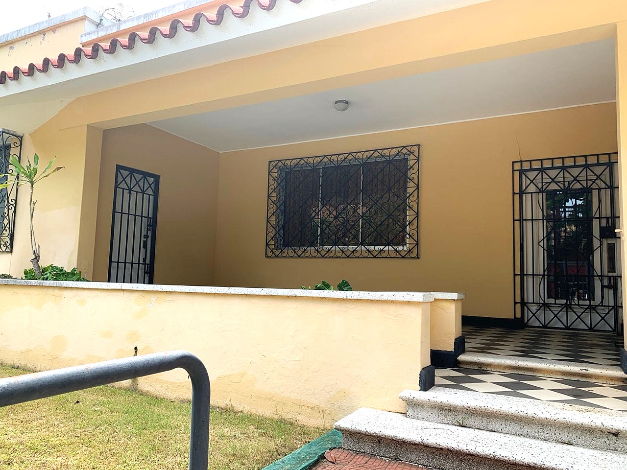 casas - 1171 VENTA DE CASA-GAZCUE-302 MTS2 1