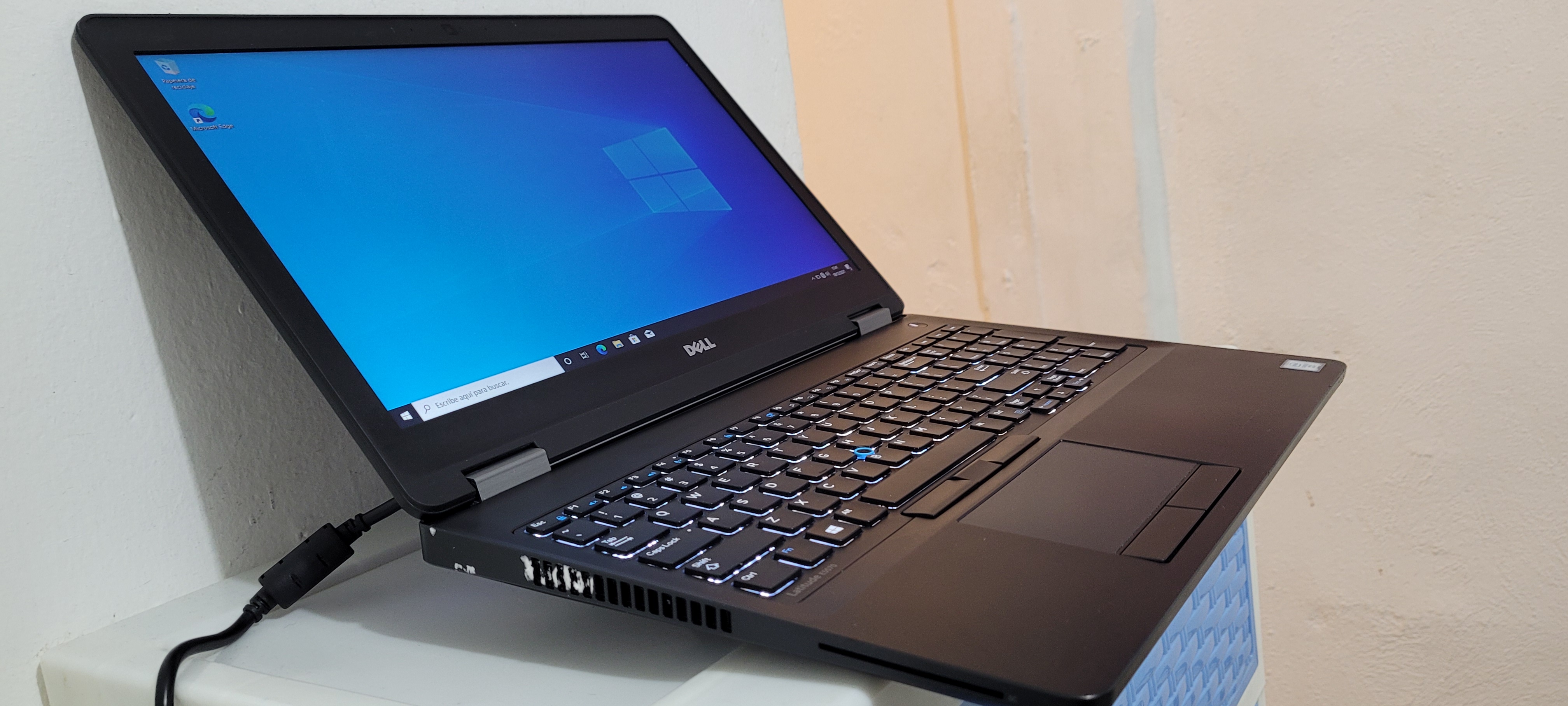 computadoras y laptops - Dell 5580 17 Pulg Core i7 2.90ghz Ram 16gb ddr4 Disco SSD Nvidea MX 940 10gb 2