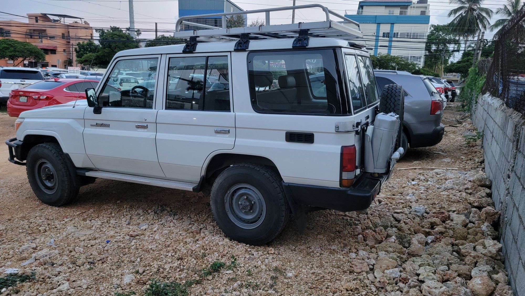 jeepetas y camionetas - TOYOTA LAND CRUISER 2014 6