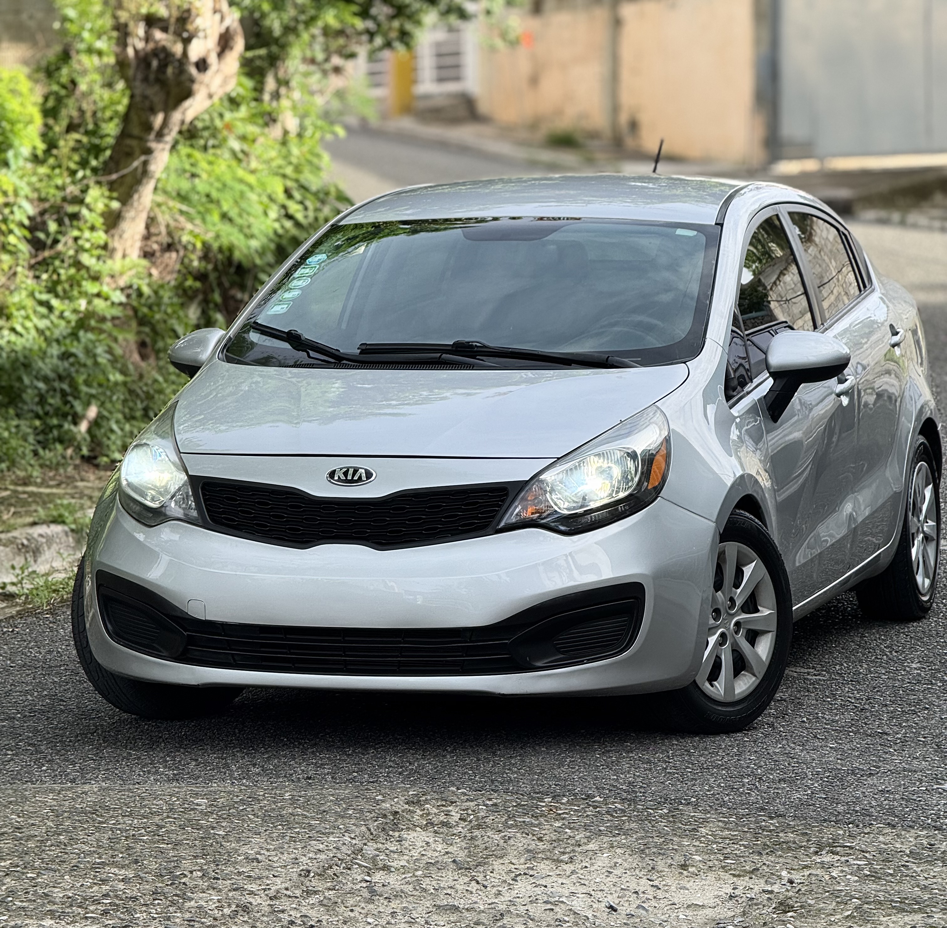 carros - Kia Río LX 2015 Costo$409,000