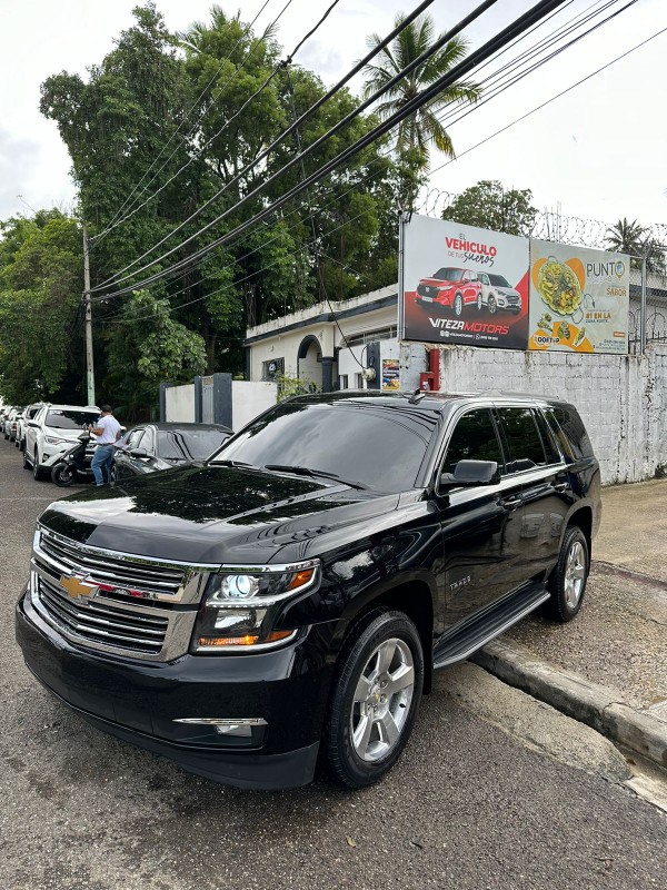 jeepetas y camionetas - Chevolet tahoe ltz 2019 3