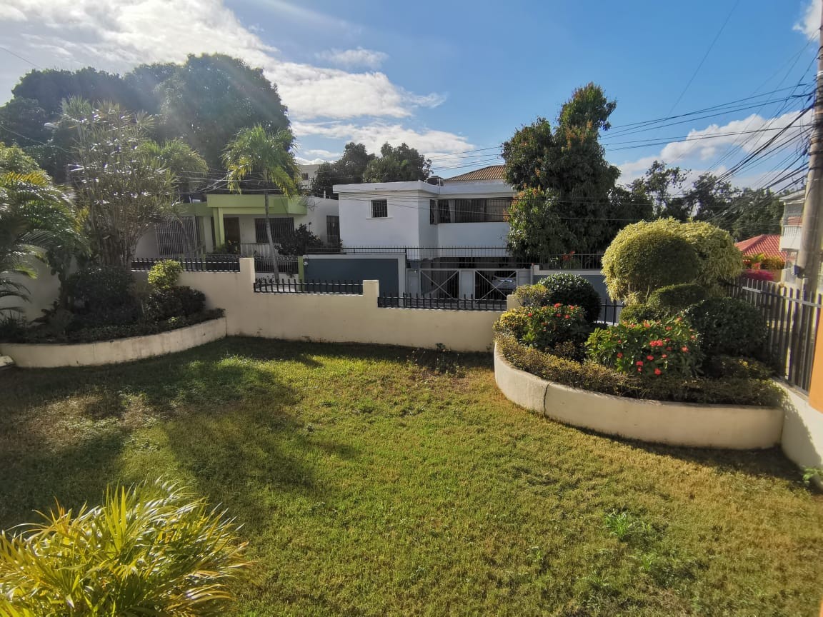 casas - Preciosa Vivienda en Urbanizacion Villa Noa,  Santiago 3