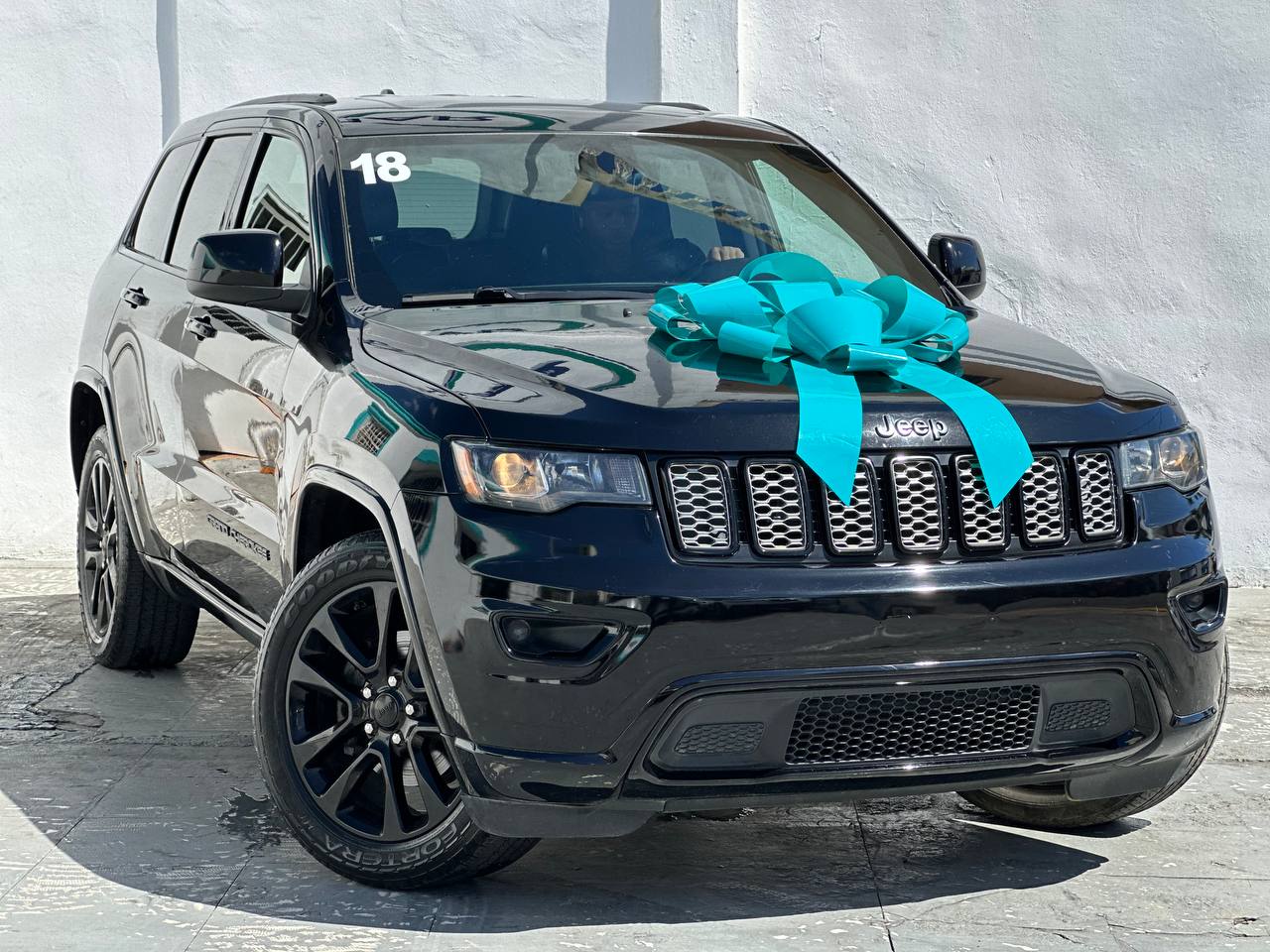 jeepetas y camionetas - JEEP GRAND CHEROKEE LIMITE 2018  0