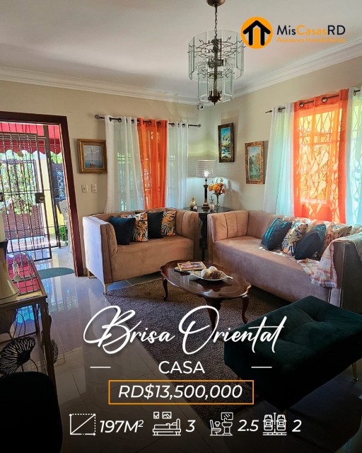 casas - Casa en venta en Urb. Brisa Oriental de 3 niveles en Santo Domingo Este📍✨ 5