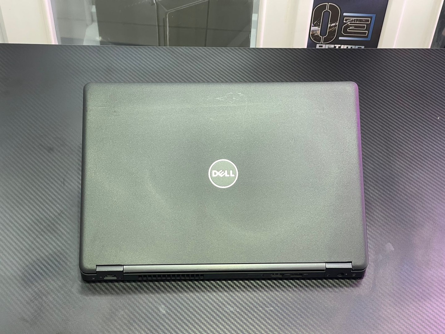 computadoras y laptops - Laptop Dell Latitude 5480 14 Pulgadas i5-6Ta Generacion 8GB Ram 256GB SSD 6