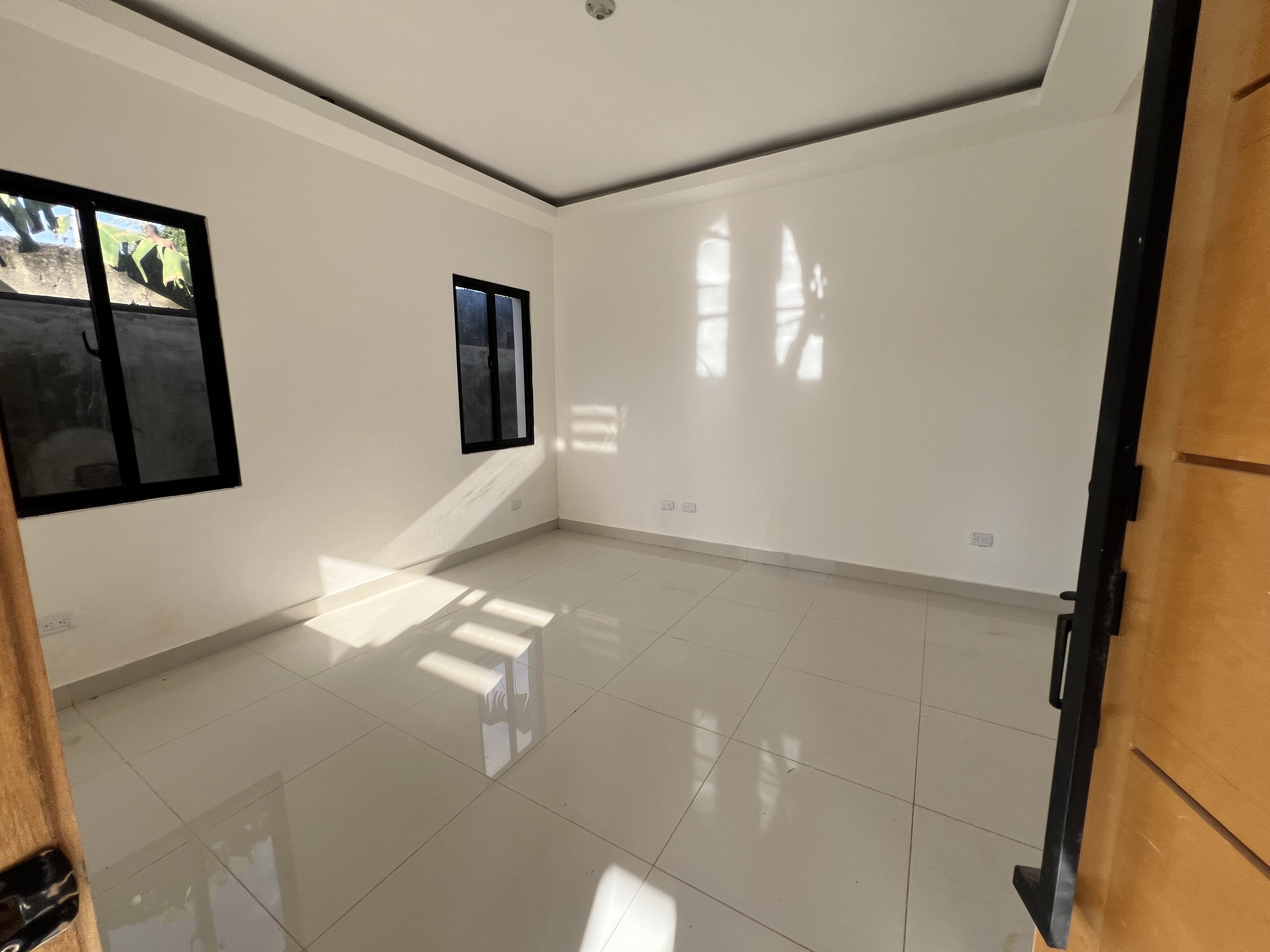 casas - venta de casa en la autopista de san Isidro brisa oriental Santo Domingo  4